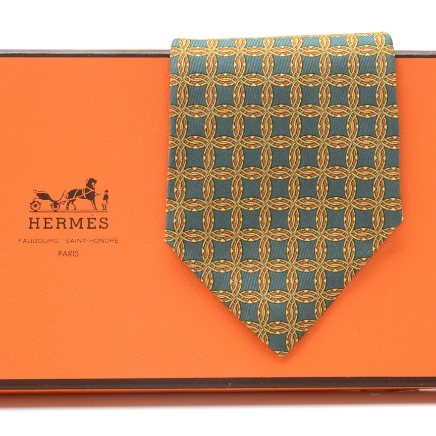 Hermès Necktie in Green and Gold Interlocking Circular Pattern, #7092 OA