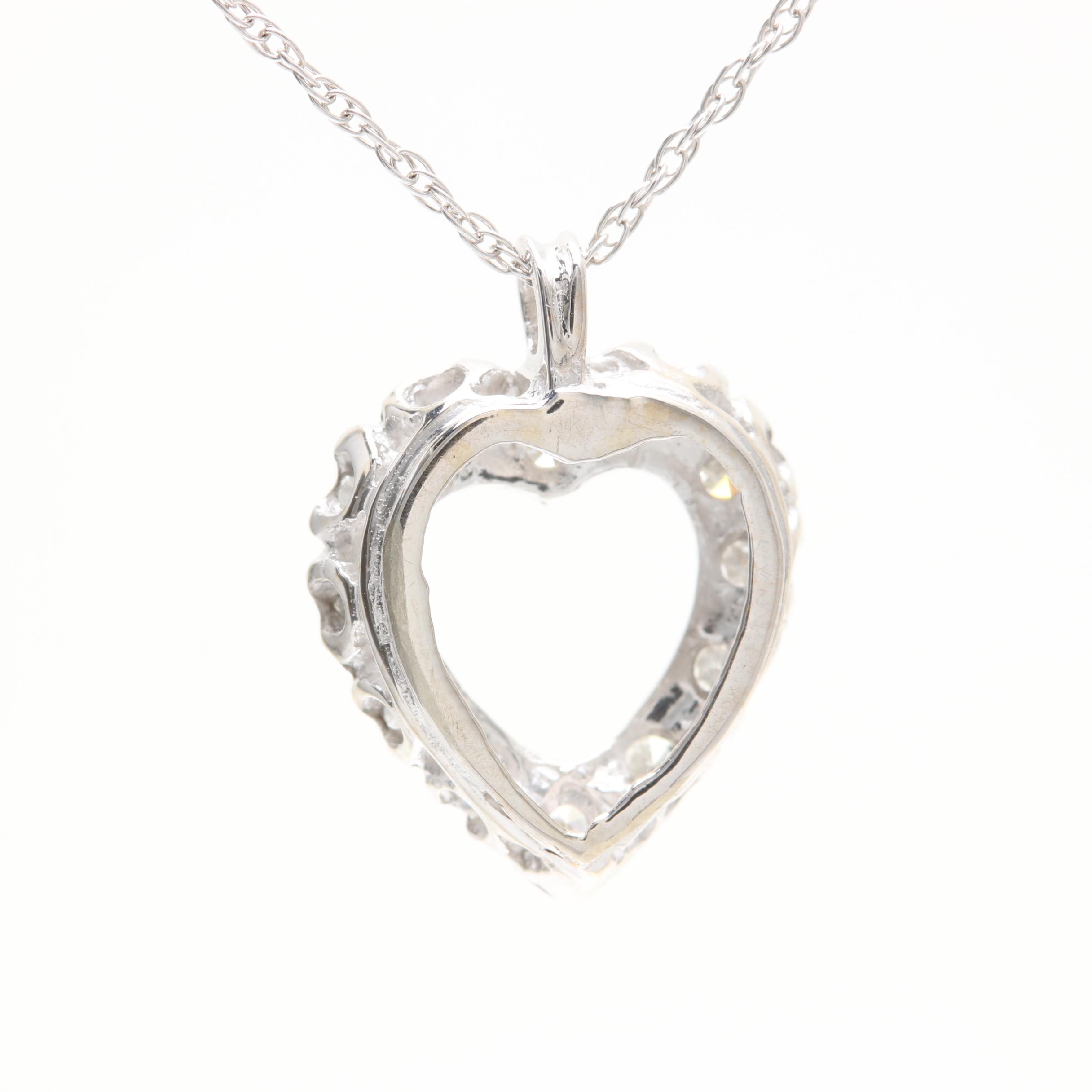 14K White Gold Diamond Pendant Necklace