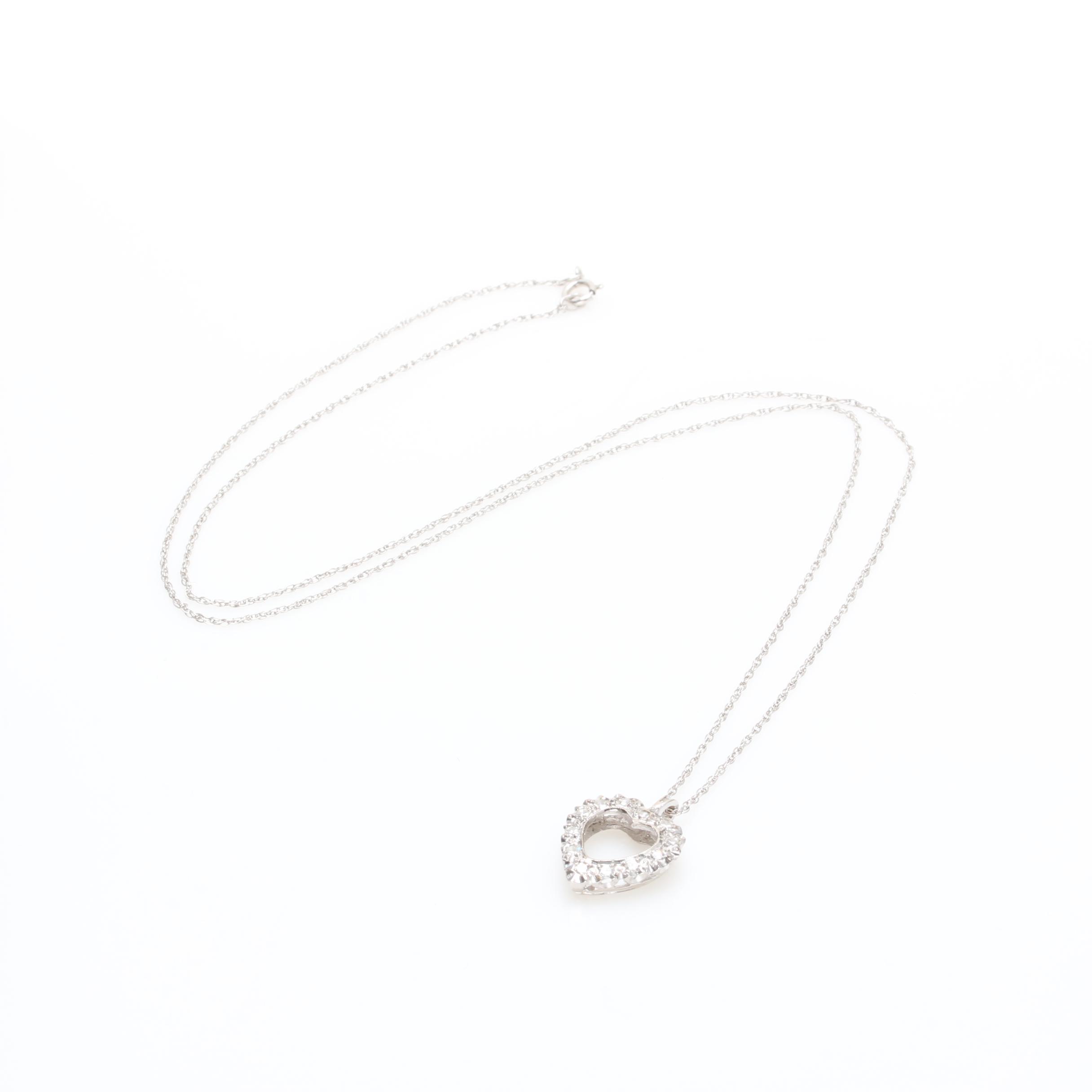 14K White Gold Diamond Pendant Necklace