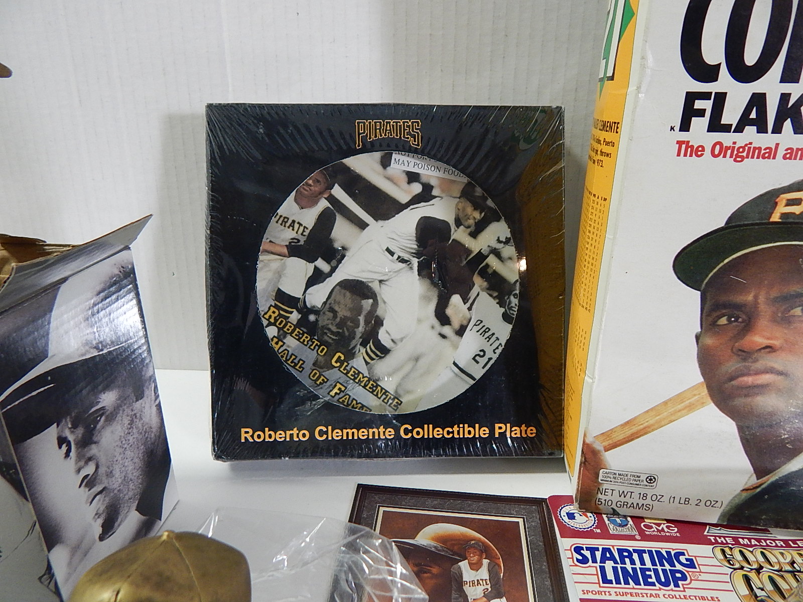 Roberto Clemente Collectibles with Starting Lineup, 1960s Topps Fold-Out