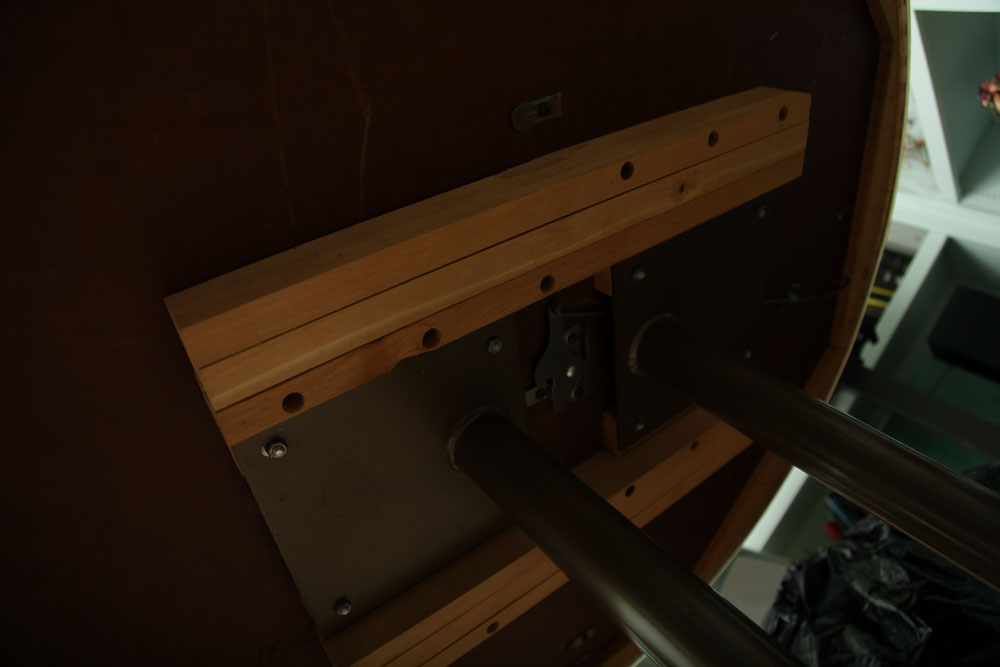 Mid Century Modern Style Table