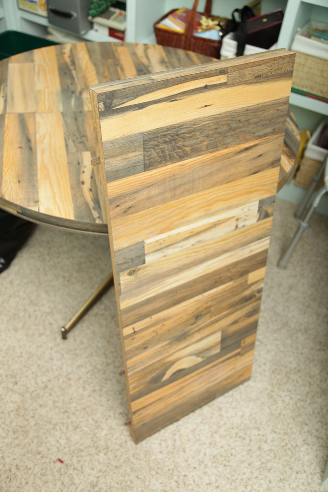 Mid Century Modern Style Table