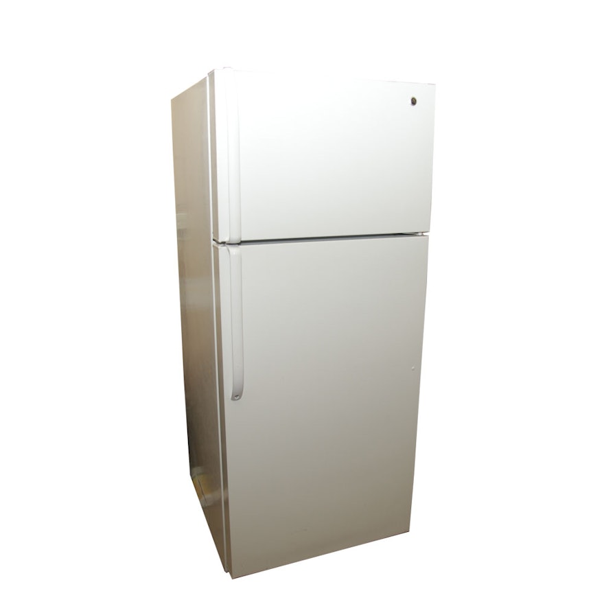 GE Refrigerator with Top Freezer