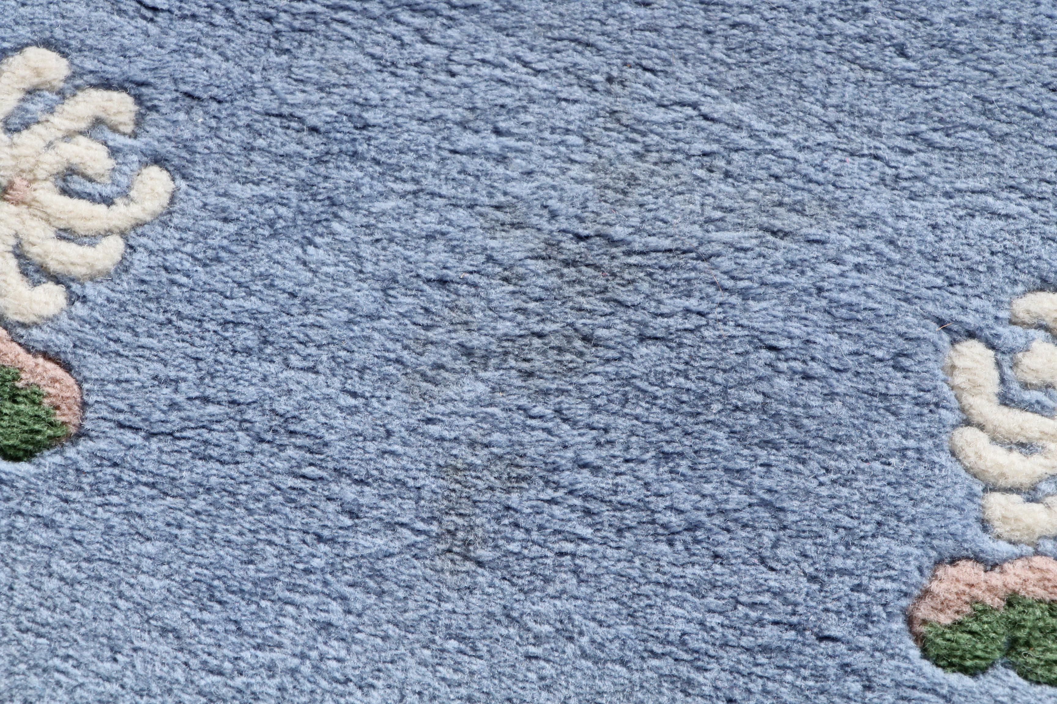 Hand-Knotted Vietnamese Carved Wool Accent Rug by Art Export