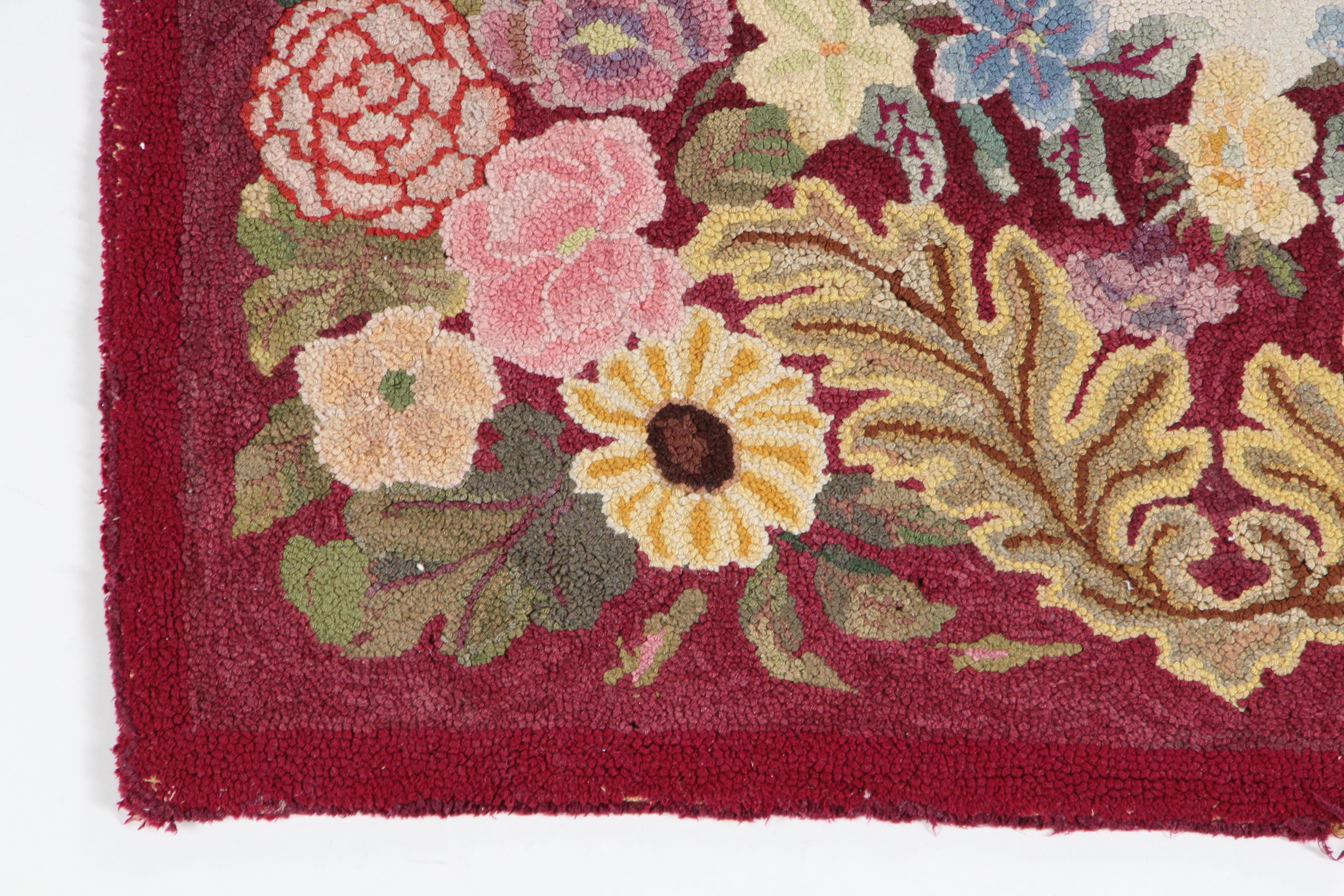 Vintage Floral Hooked Wool Accent Rug