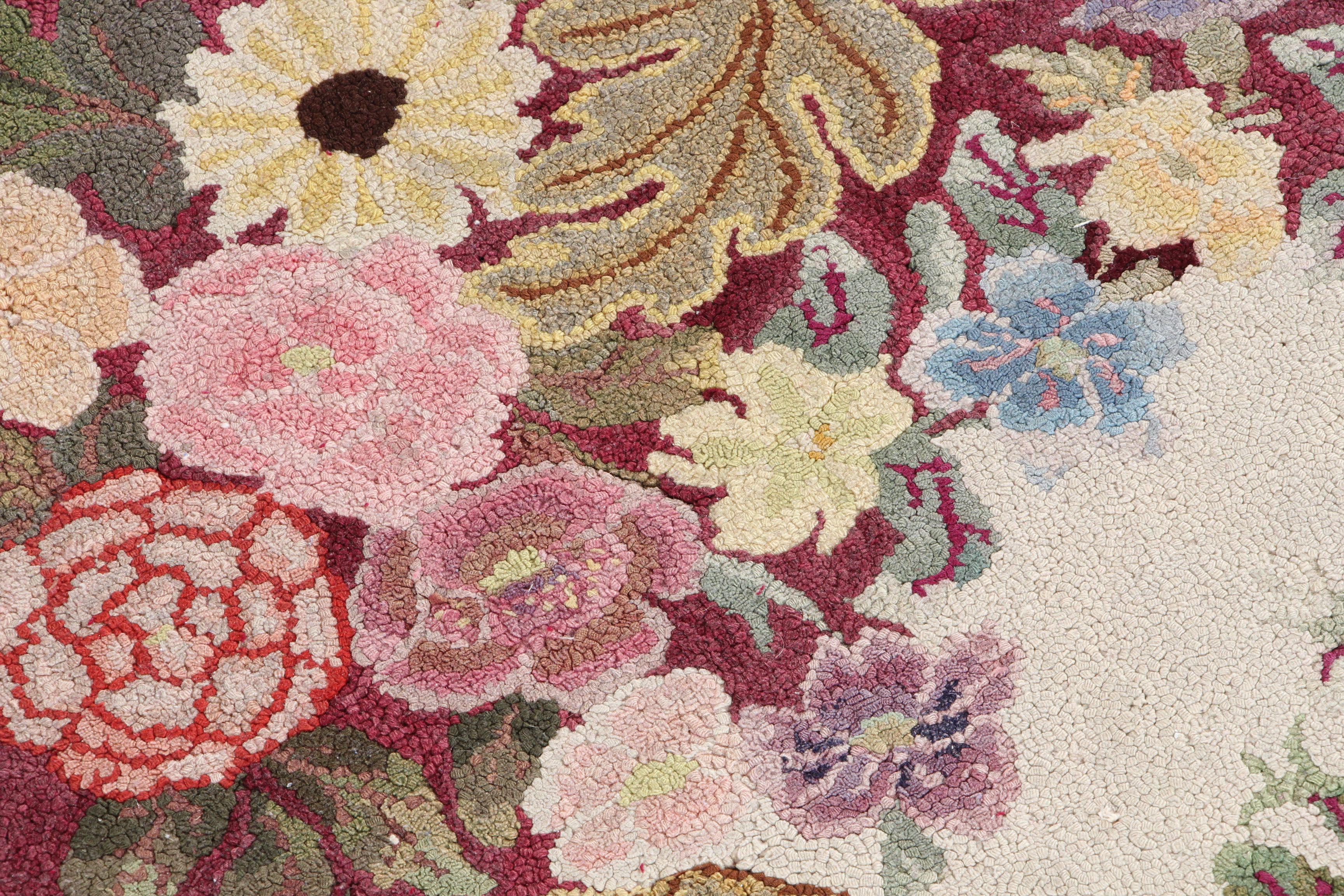 Vintage Floral Hooked Wool Accent Rug