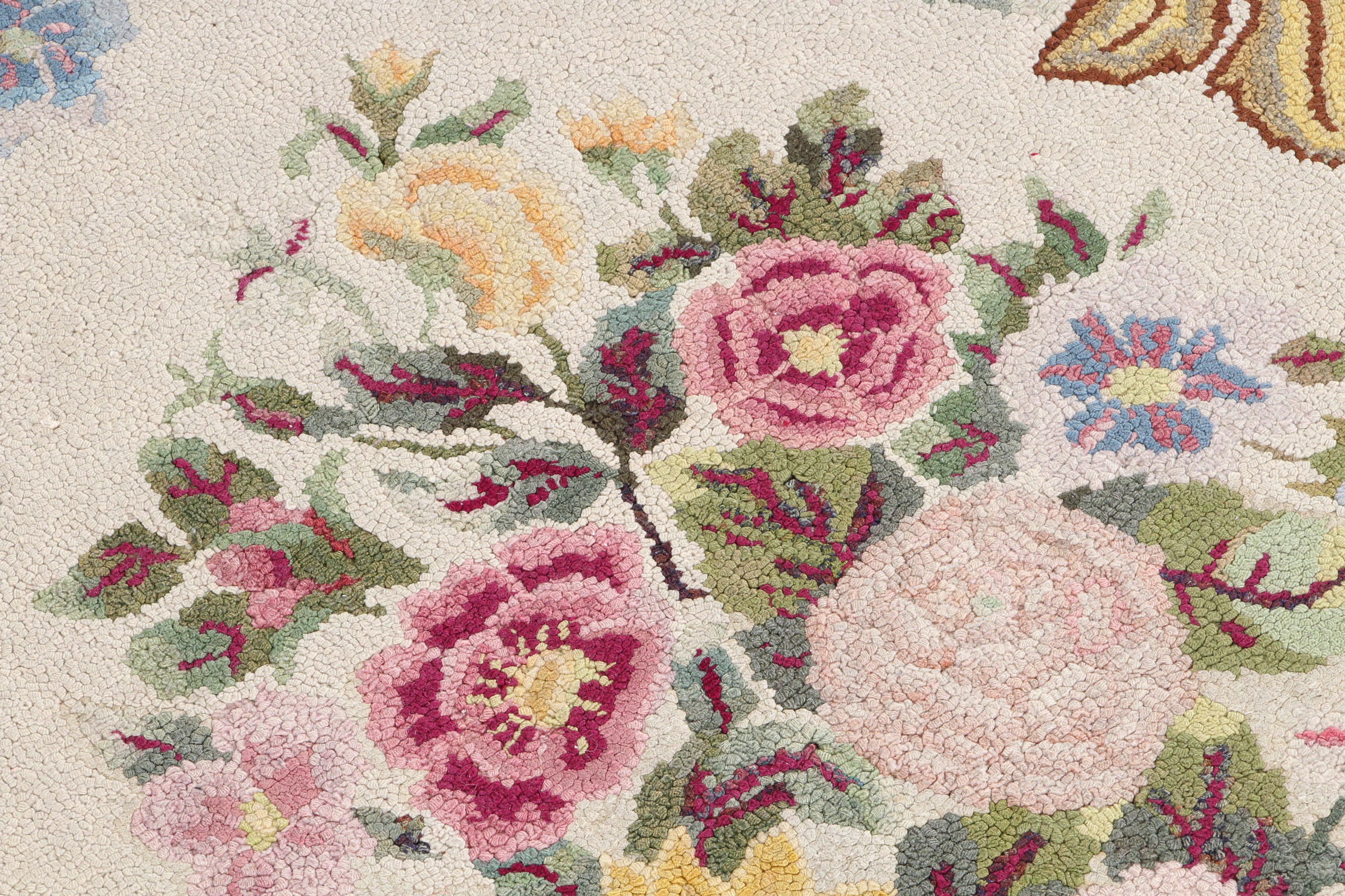 Vintage Floral Hooked Wool Accent Rug