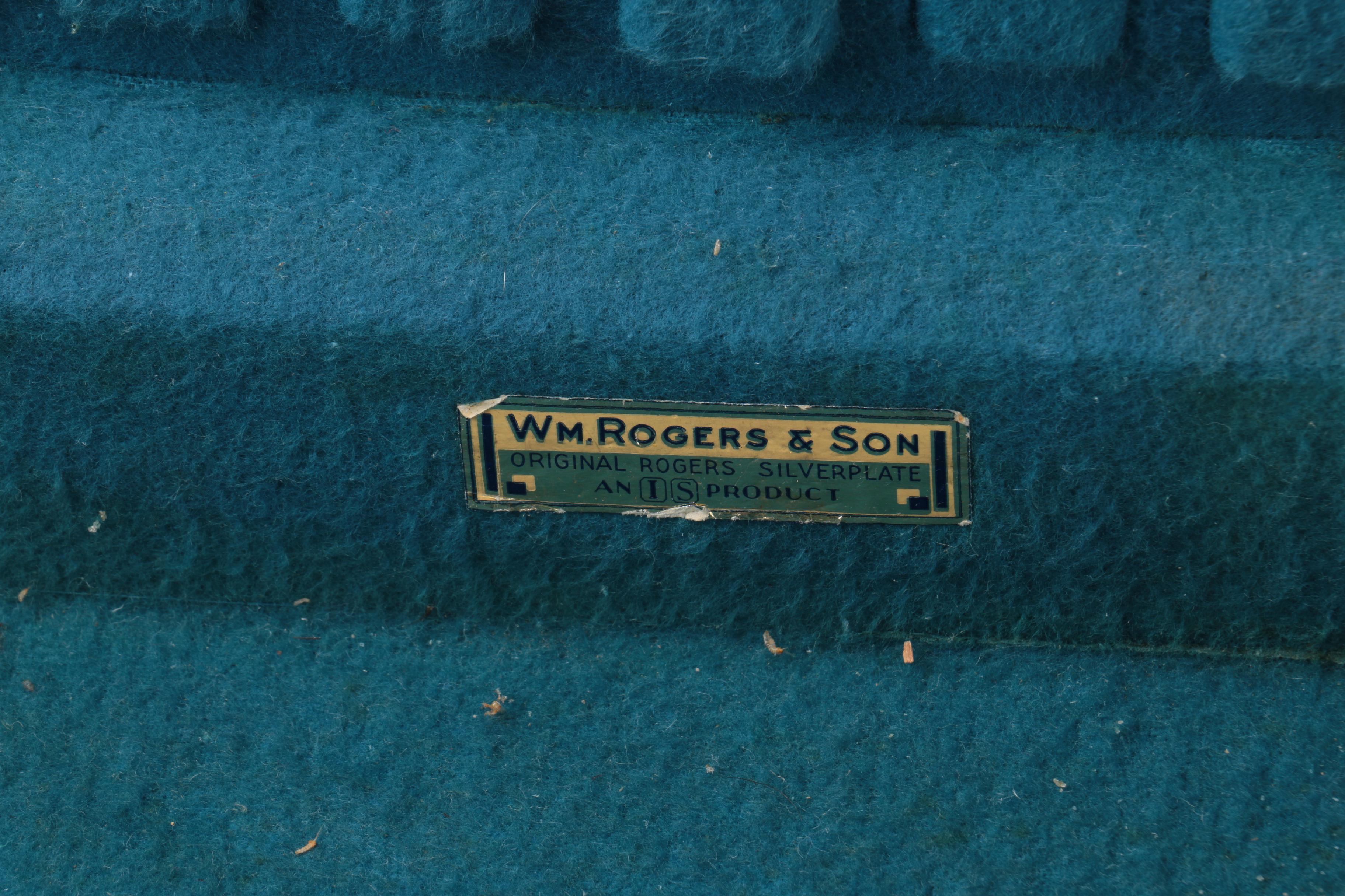 Oneida "Wordsworth" Stainless Steel Flatware Set