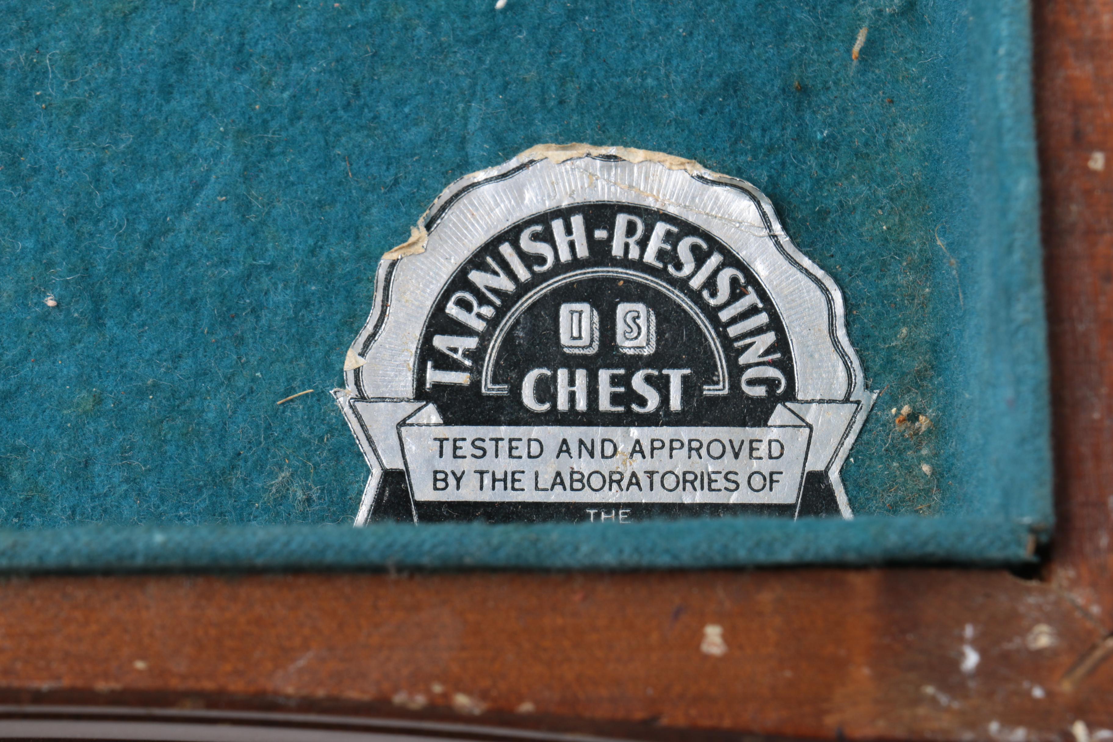 Oneida "Wordsworth" Stainless Steel Flatware Set