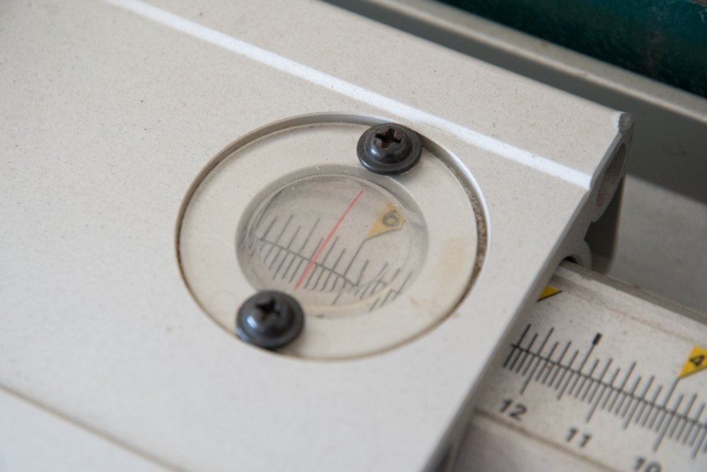 Grizzly Industrial Polar Bear Series Ultimate 14" Bandsaw