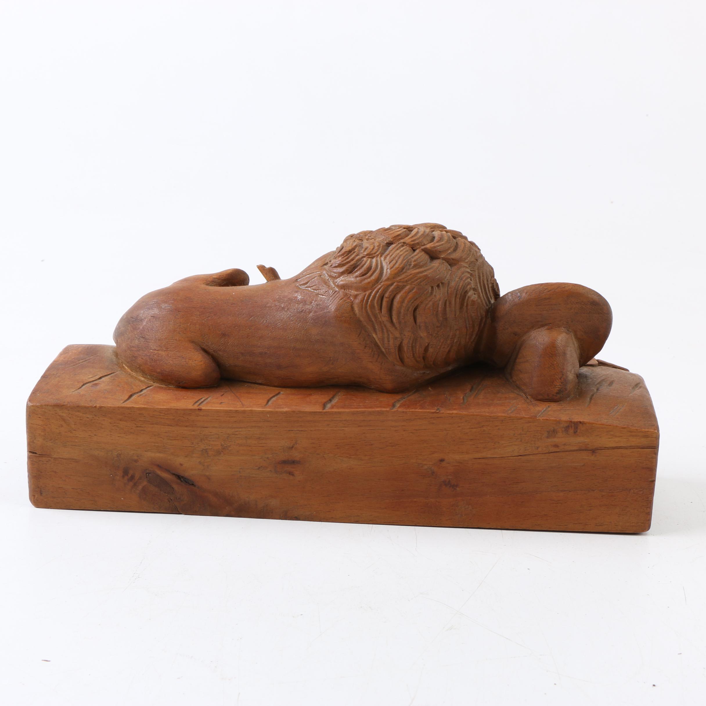 Carved Wood "Lion of Lucerne" Figurine