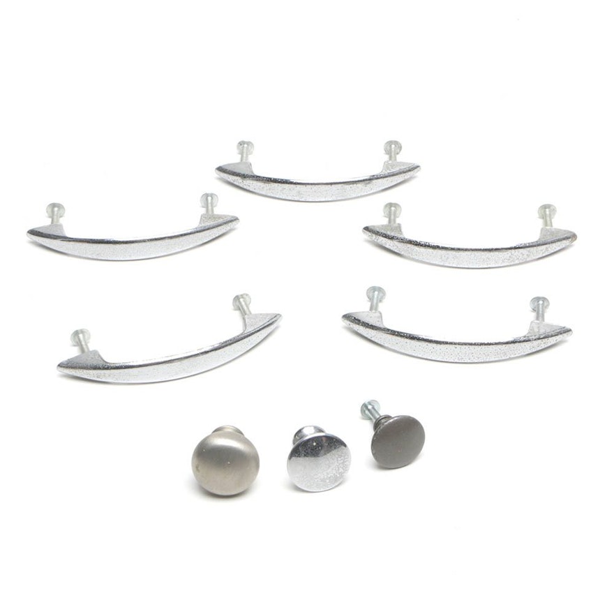 Metal Drawer Pulls and Knobs