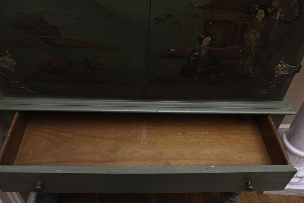 Vintage William and Mary Style Chinoiserie Desk-on-Stand