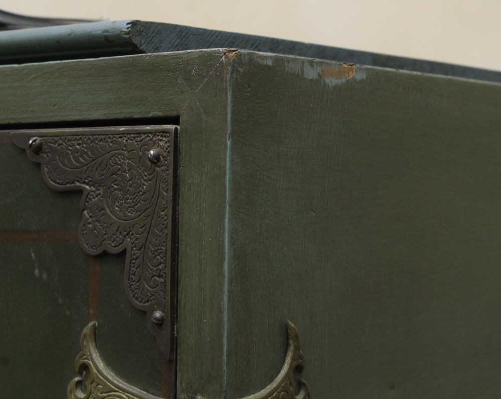 Vintage William and Mary Style Chinoiserie Desk-on-Stand