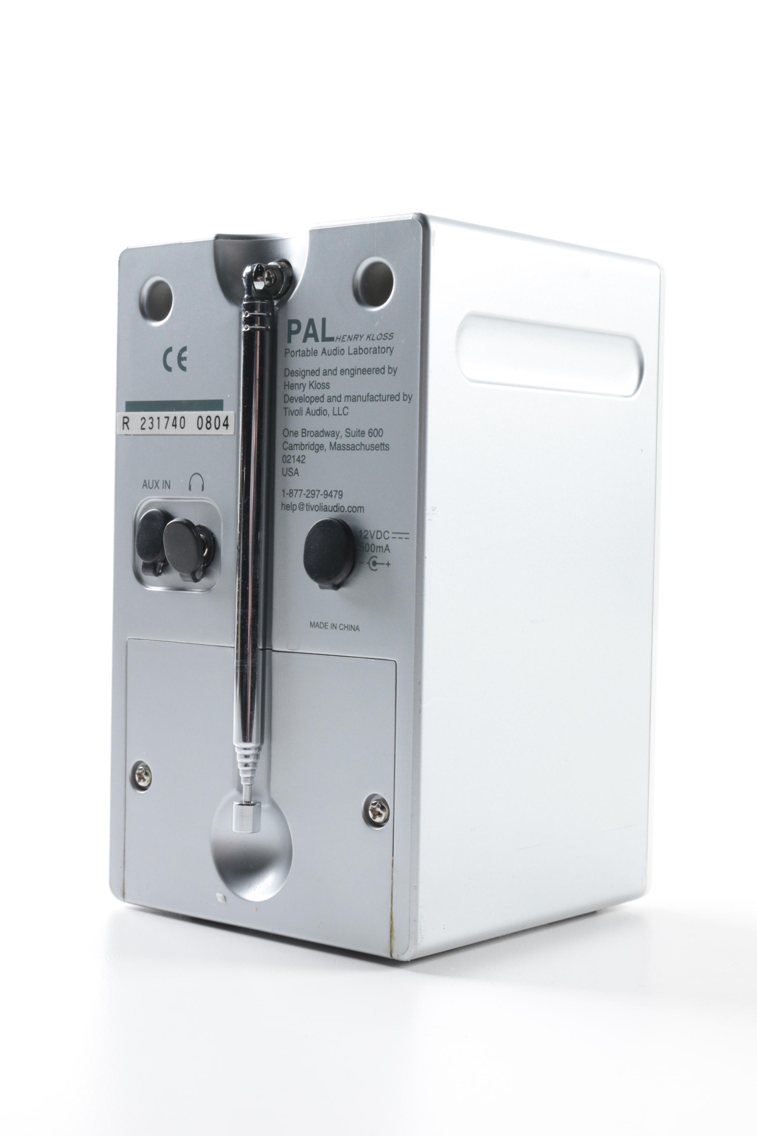 Tivoli Audio iPal Radio by Henry Kloss