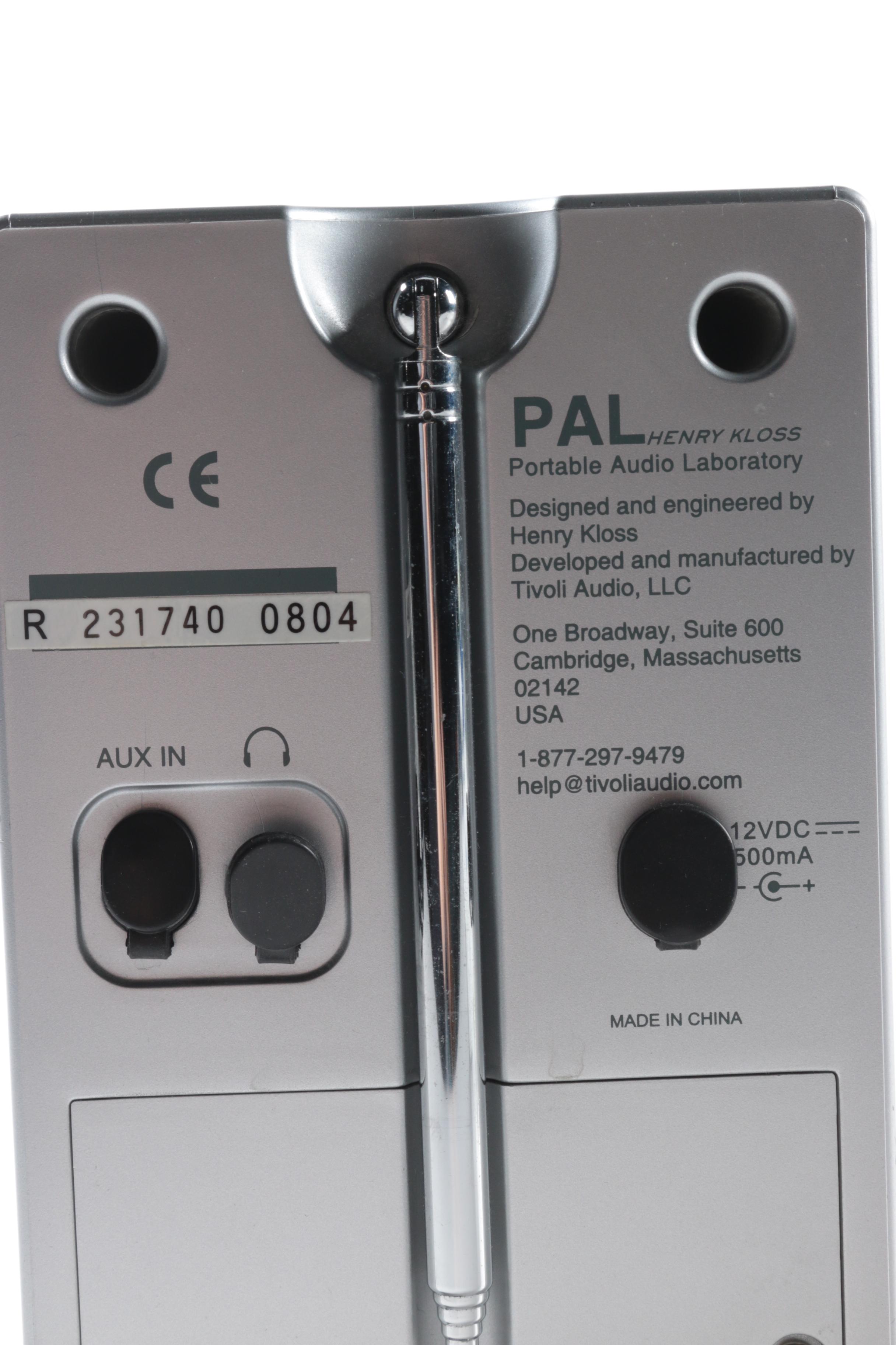 Tivoli Audio iPal Radio by Henry Kloss