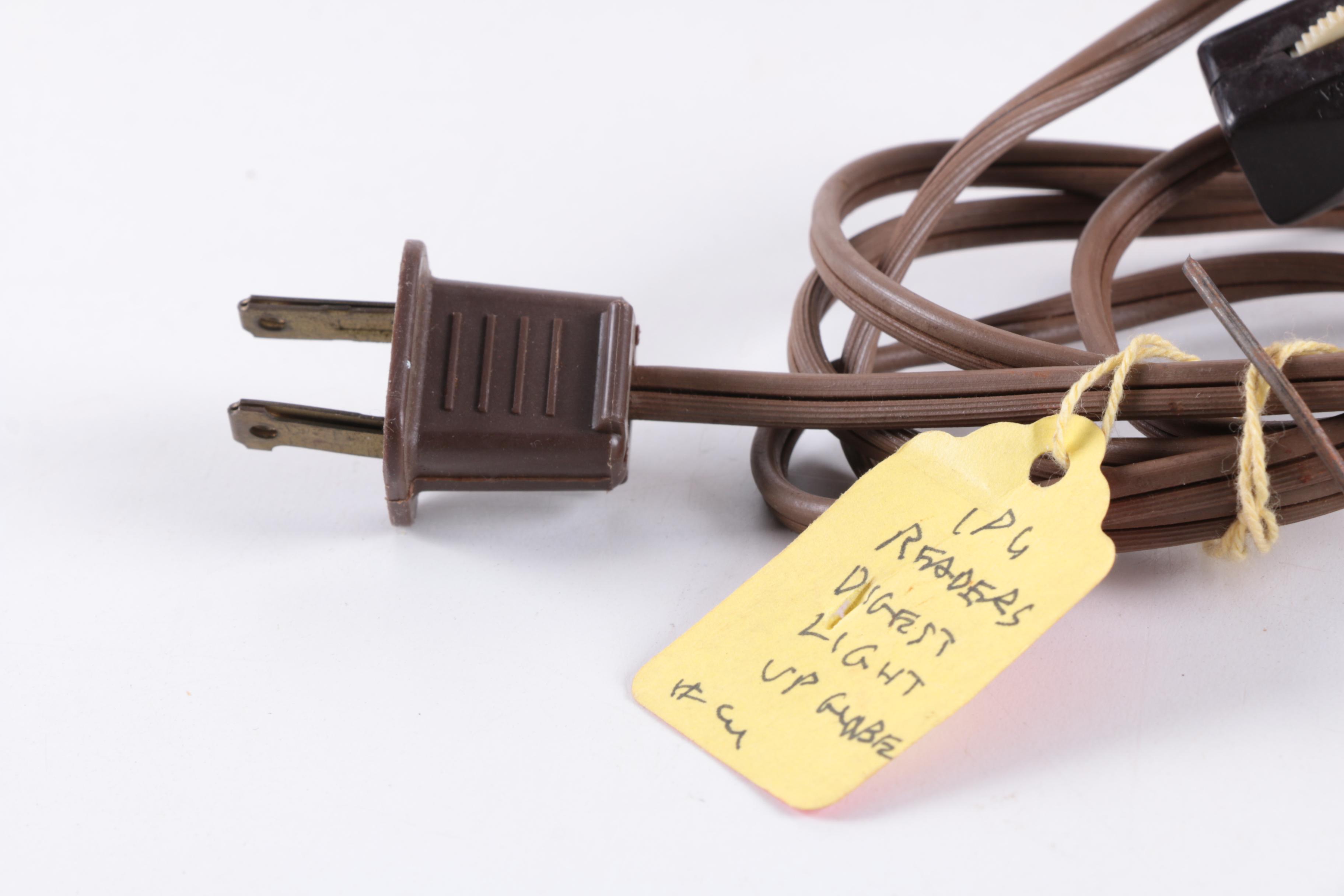 Vintage Reader's Digest Lighted "World Antique Spot Globe"