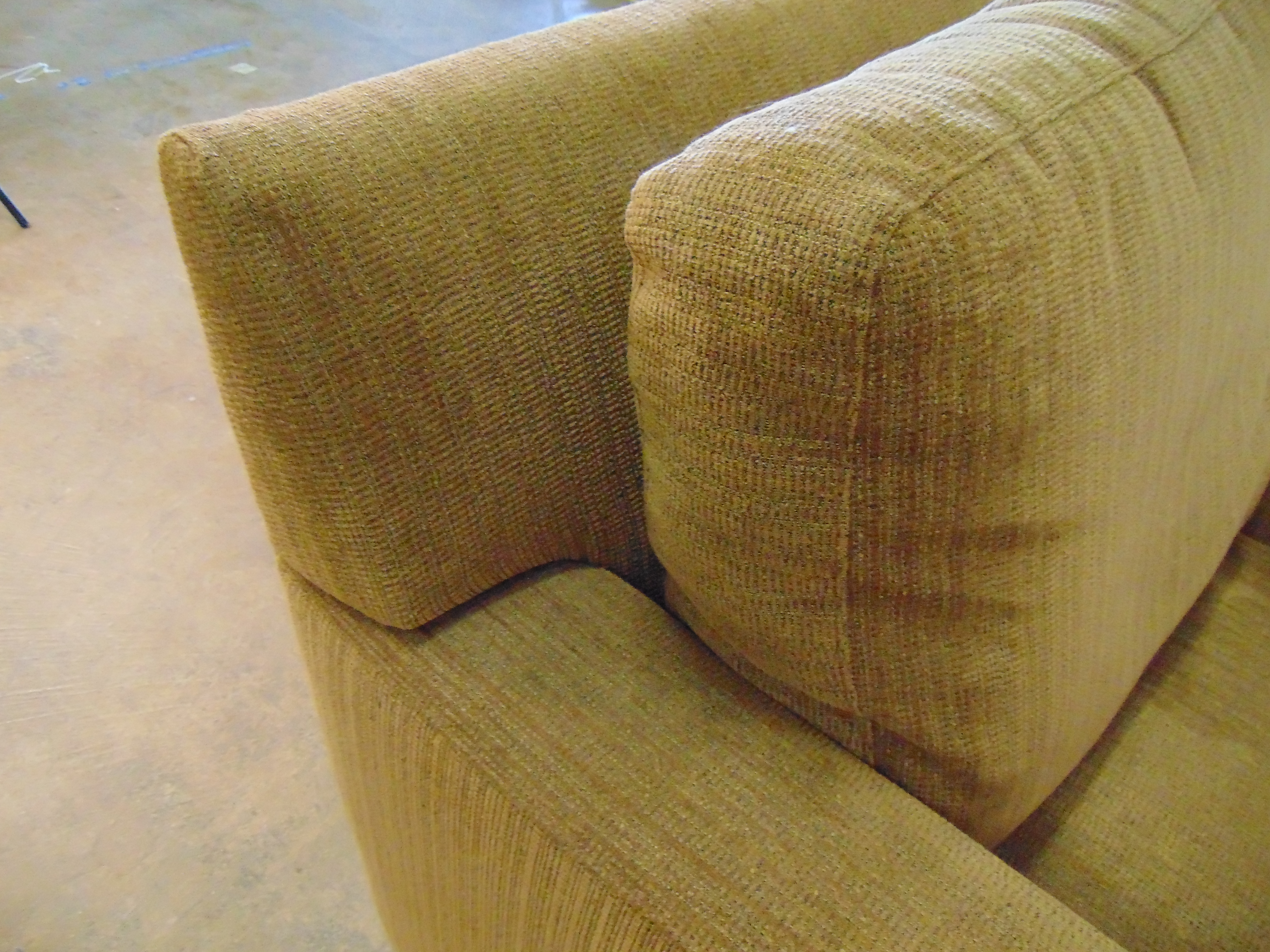 Elite Furniture Vintage Upholstered Club Chair