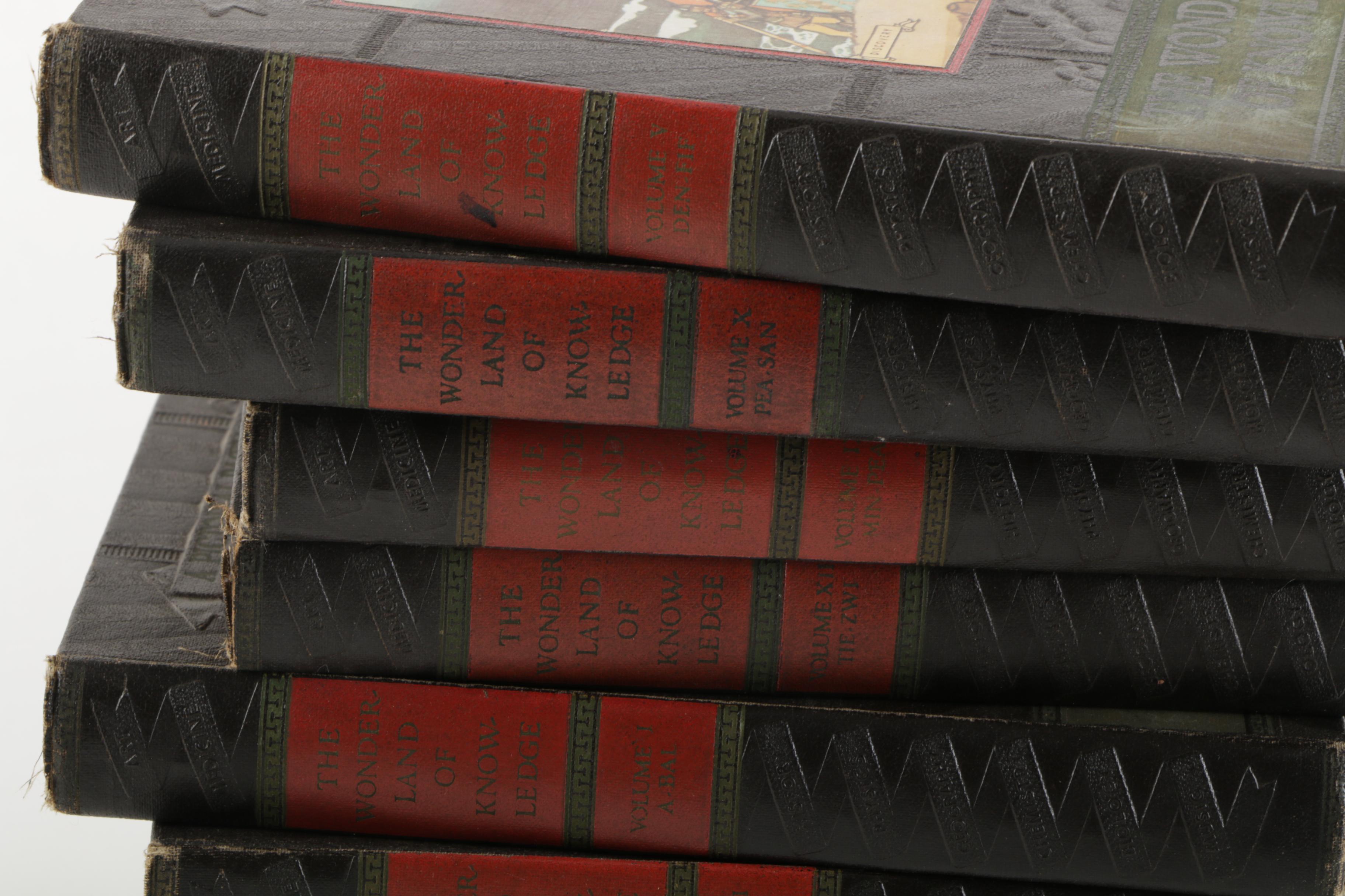 1945 "The Wonderland of Knowledge: A New Pictorial Encyclopedia" Volumes