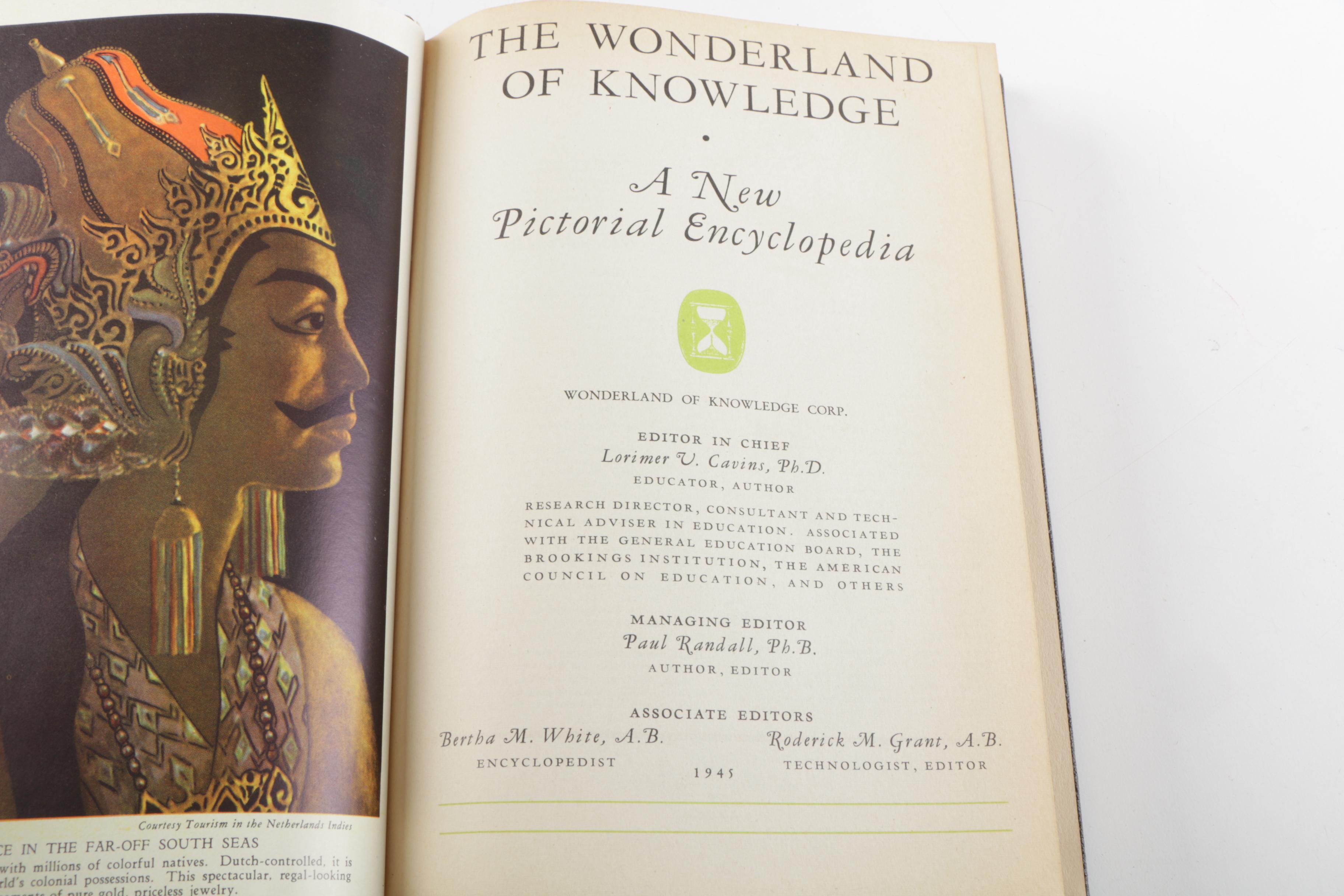 1945 "The Wonderland of Knowledge: A New Pictorial Encyclopedia" Volumes