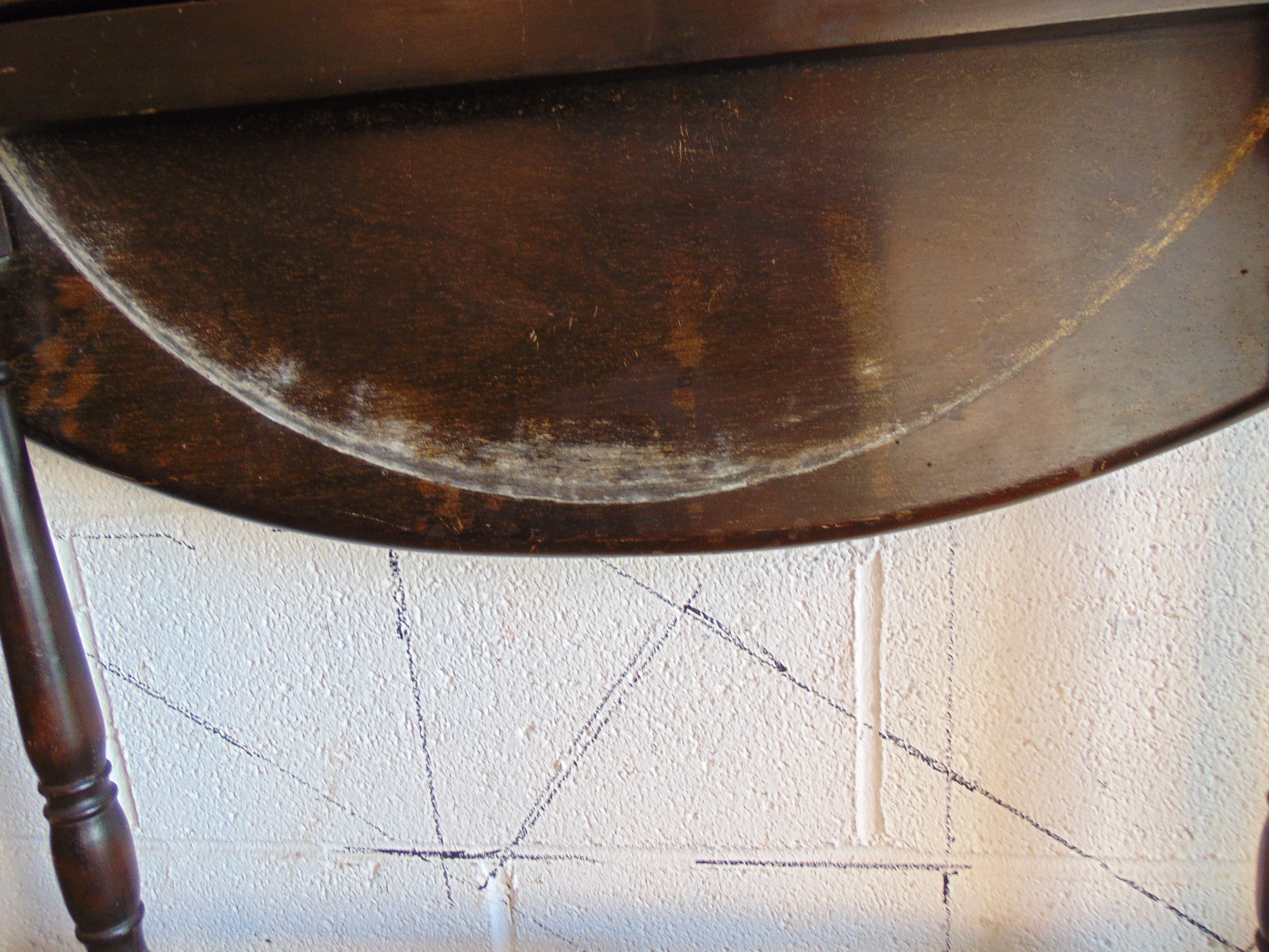 Vintage Mahogany Oval Gateleg Table