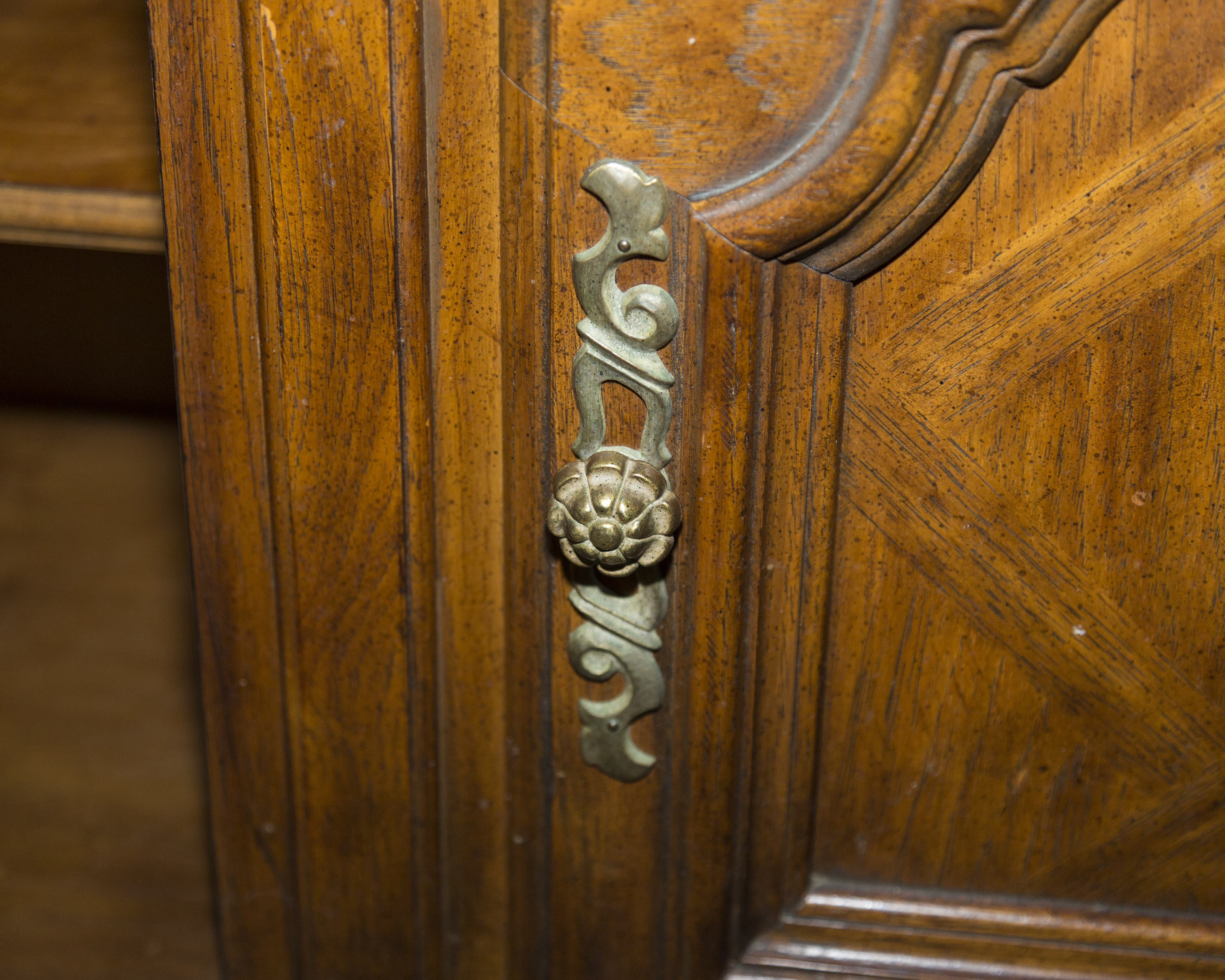 Drexel French Provincial Style China Cabinet