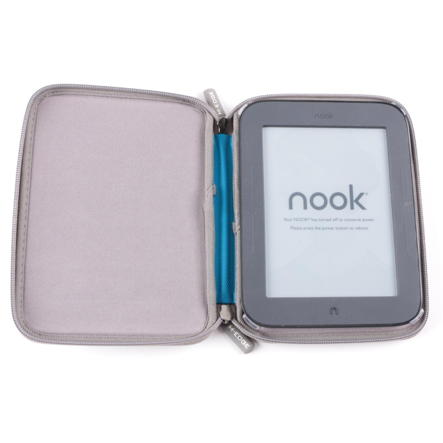 Barnes & Noble Nook E-Book Reader with Case