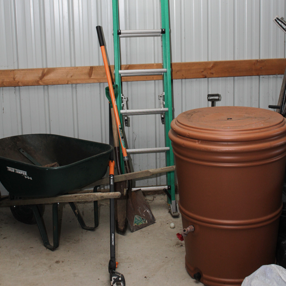 Outdoor Tools Featuring Werner 16' Ladder