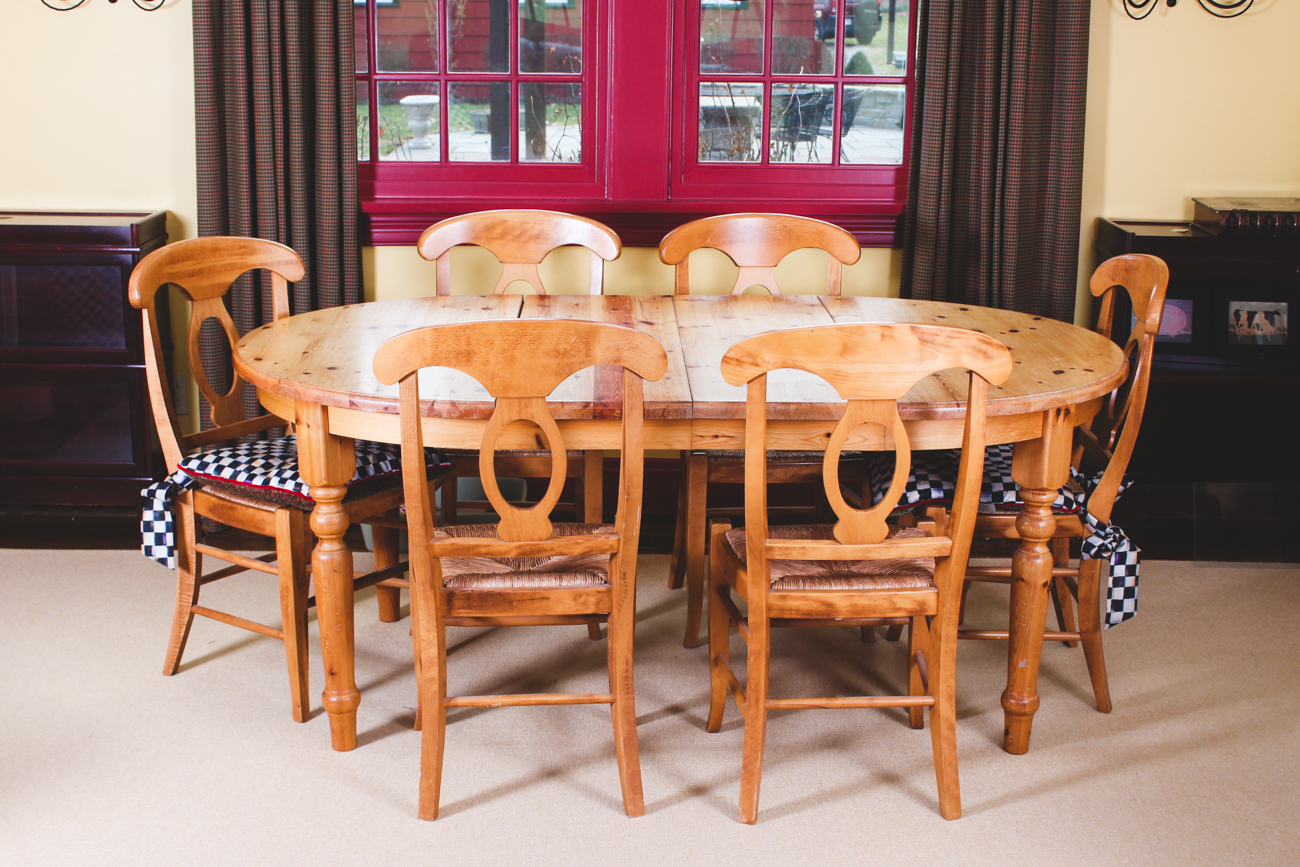 Pottery Barn Dining Table and Side Chairs