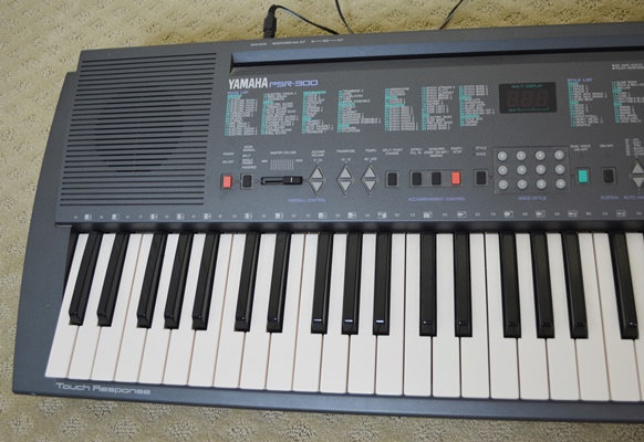 Yamaha Portable Electronic Keyboard PSR-300