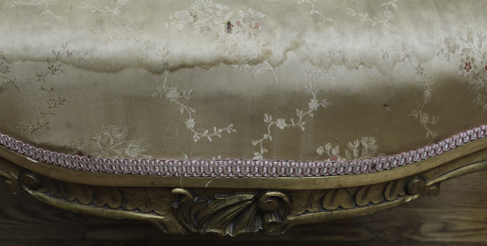 Antique Louis XV Style Gilded Fauteuil a la Reine