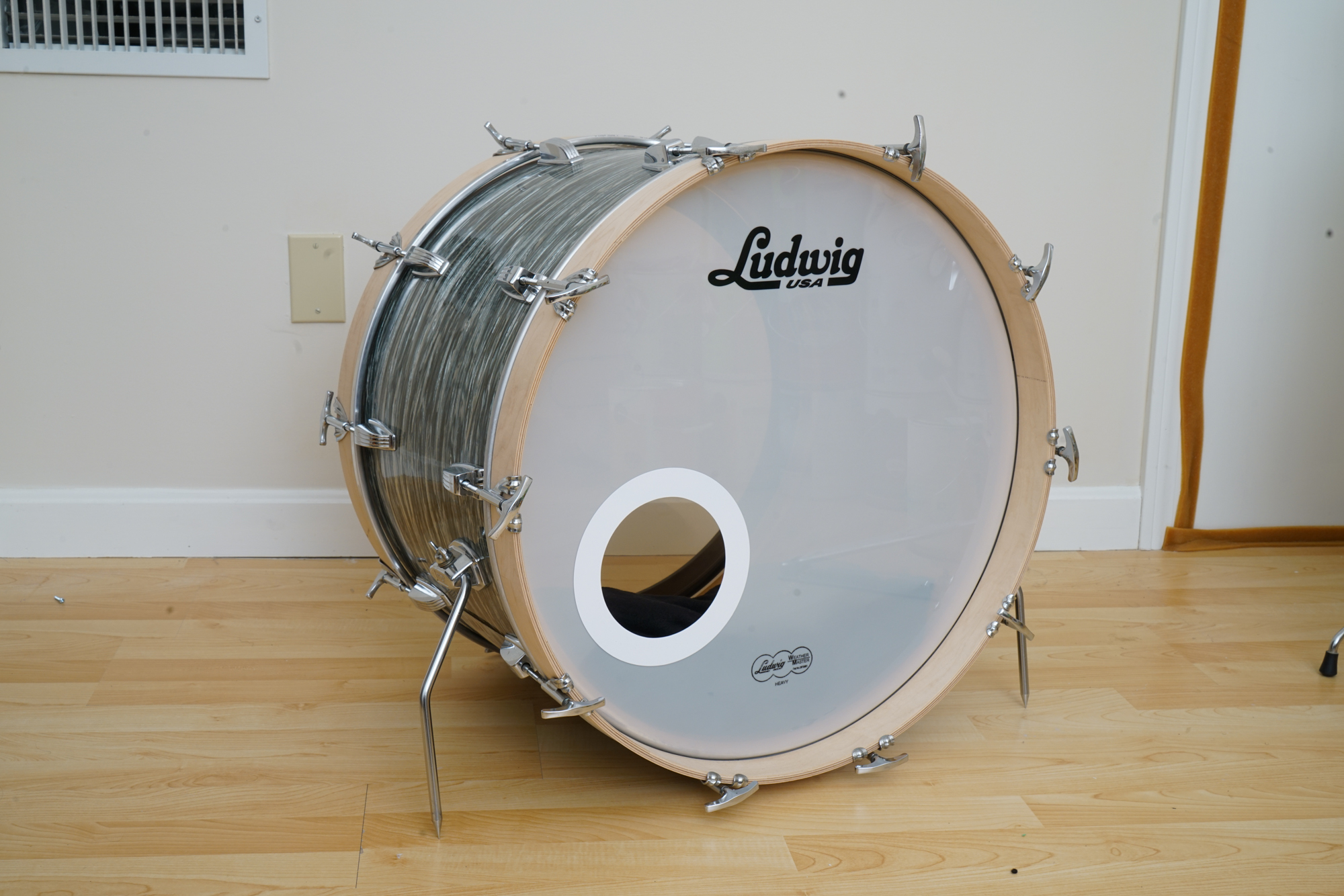 Ludwig Partial Drum Kit with Pearl Drum Pedal