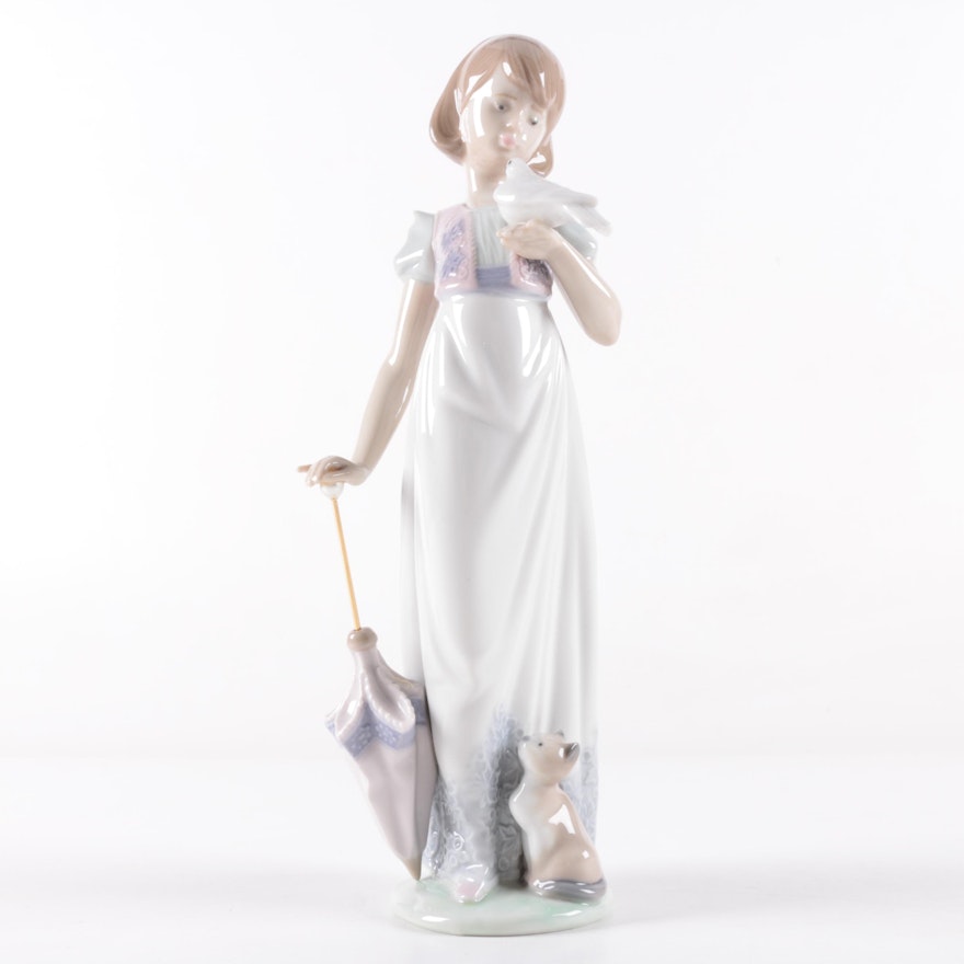 1991 Lladró Collector's Society "Summer Stroll" Porcelain Figurine