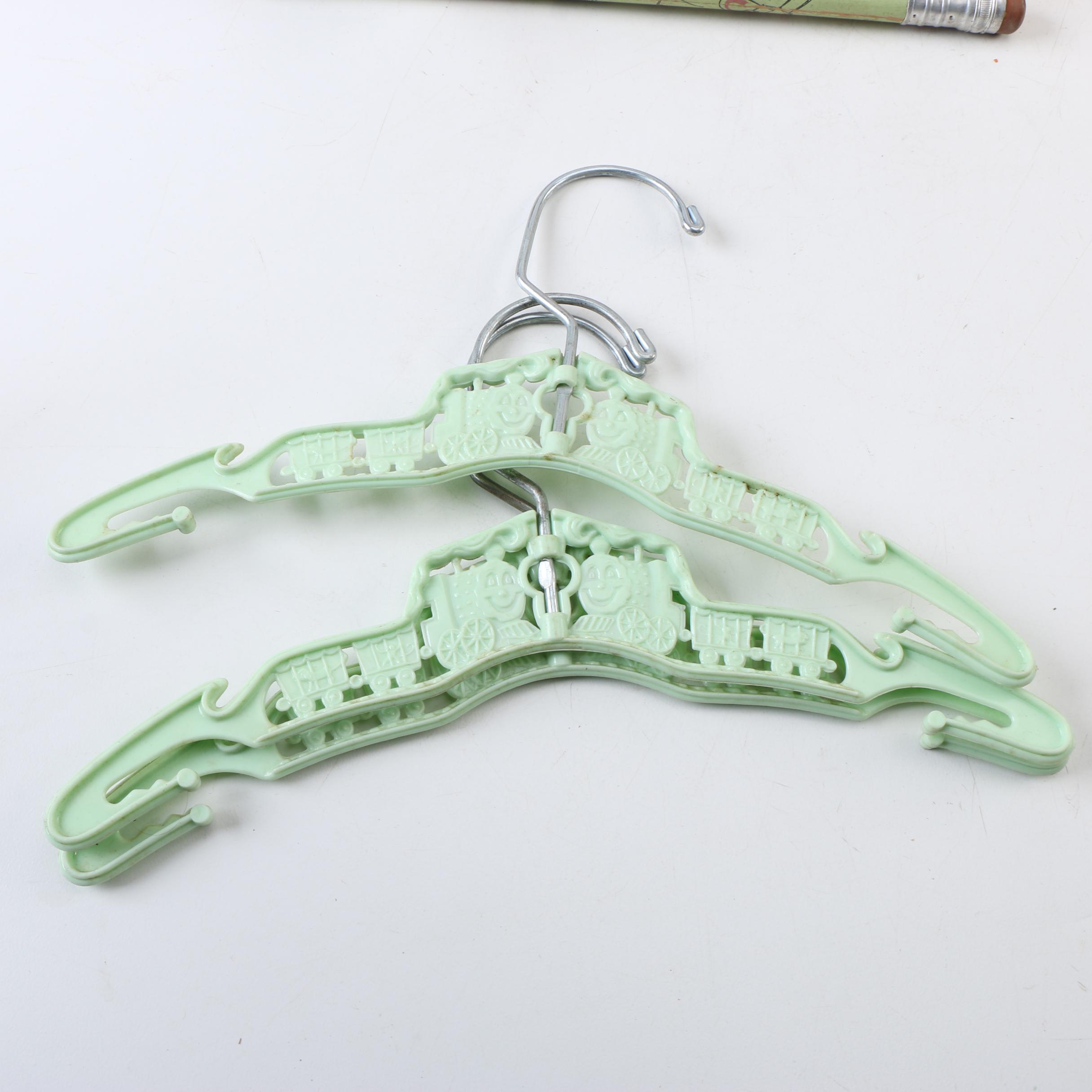 E.T. Collectibles, Vintage Vinyl Dolls, Doodle Stix and Other Toys