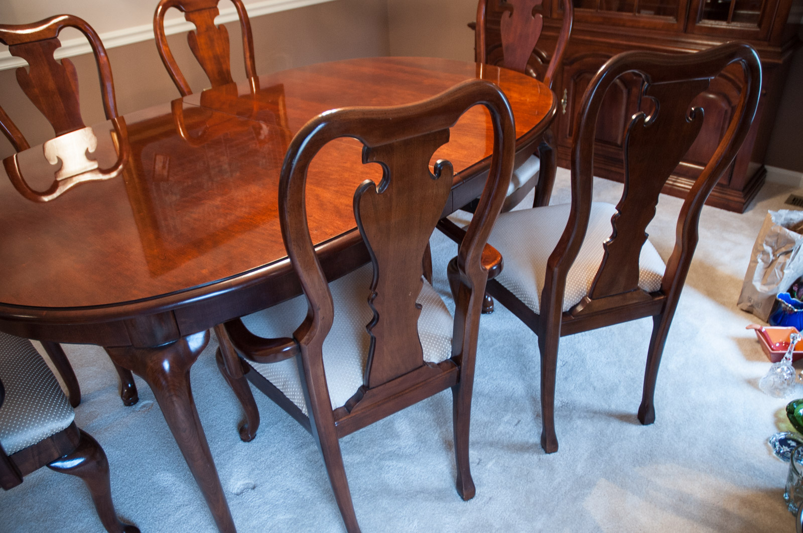 Thomasville Dining Table and Chairs