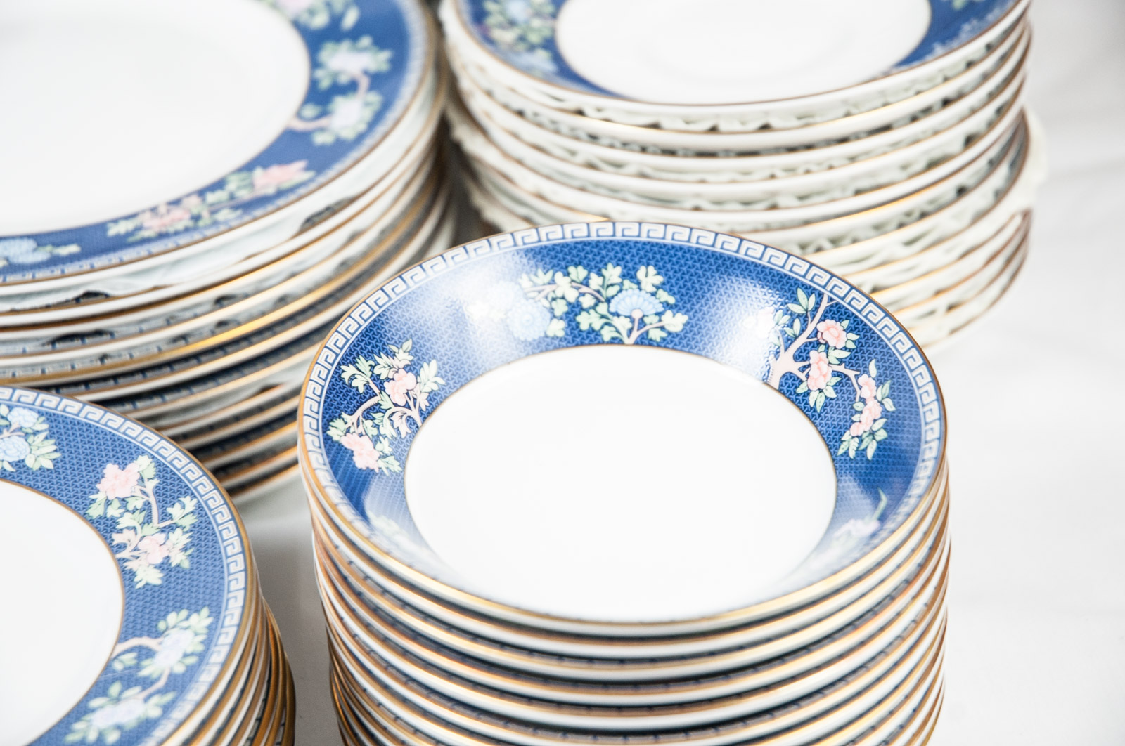 Wedgwood Bone China Set in "Blue Siam" Pattern