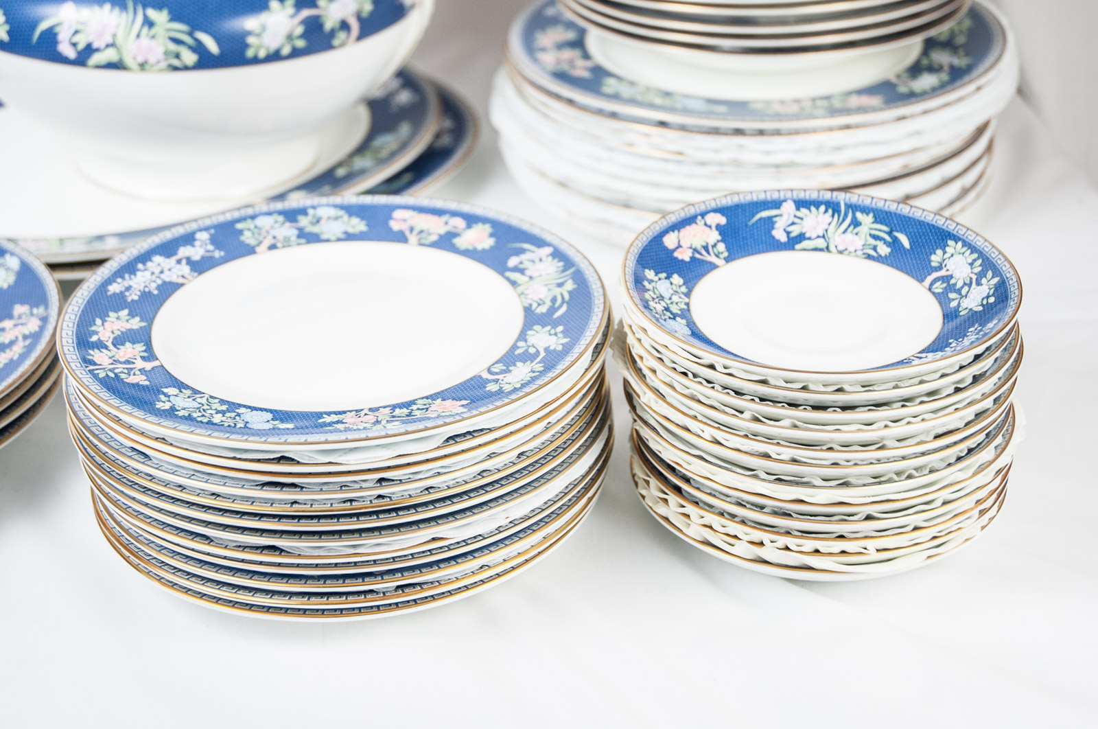Wedgwood Bone China Set in "Blue Siam" Pattern