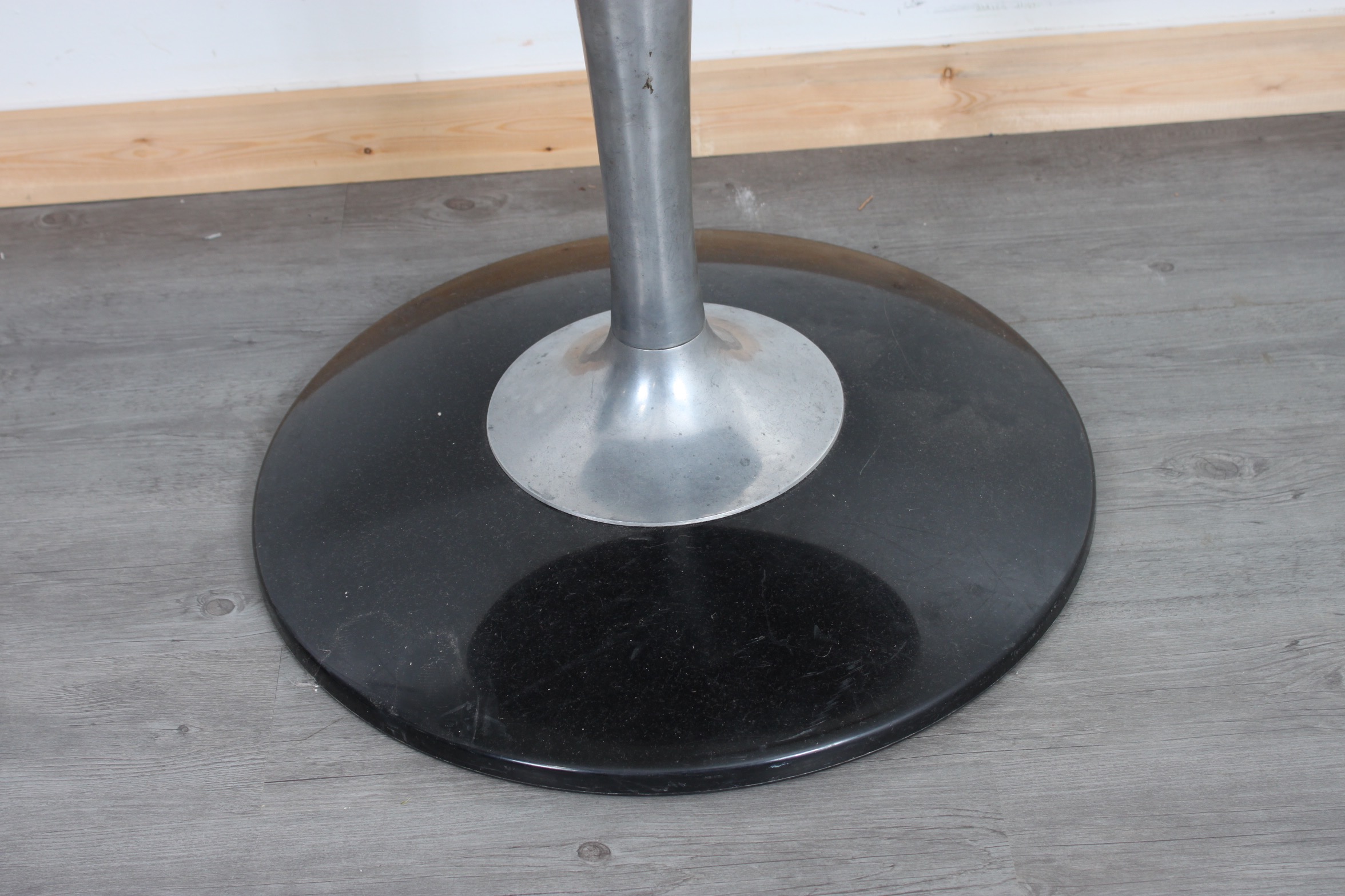 Mid Century Modern Chromcraft  Oval Tulip Table