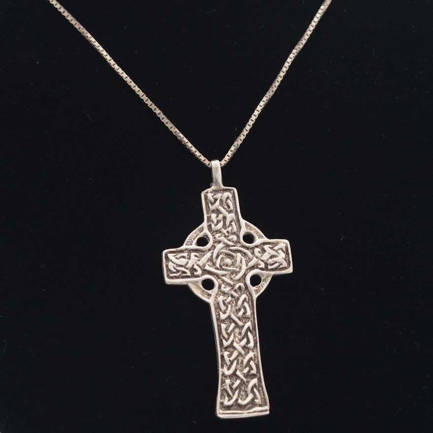 J. Curtis Sterling Silver Celtic Cross Pendant Necklace