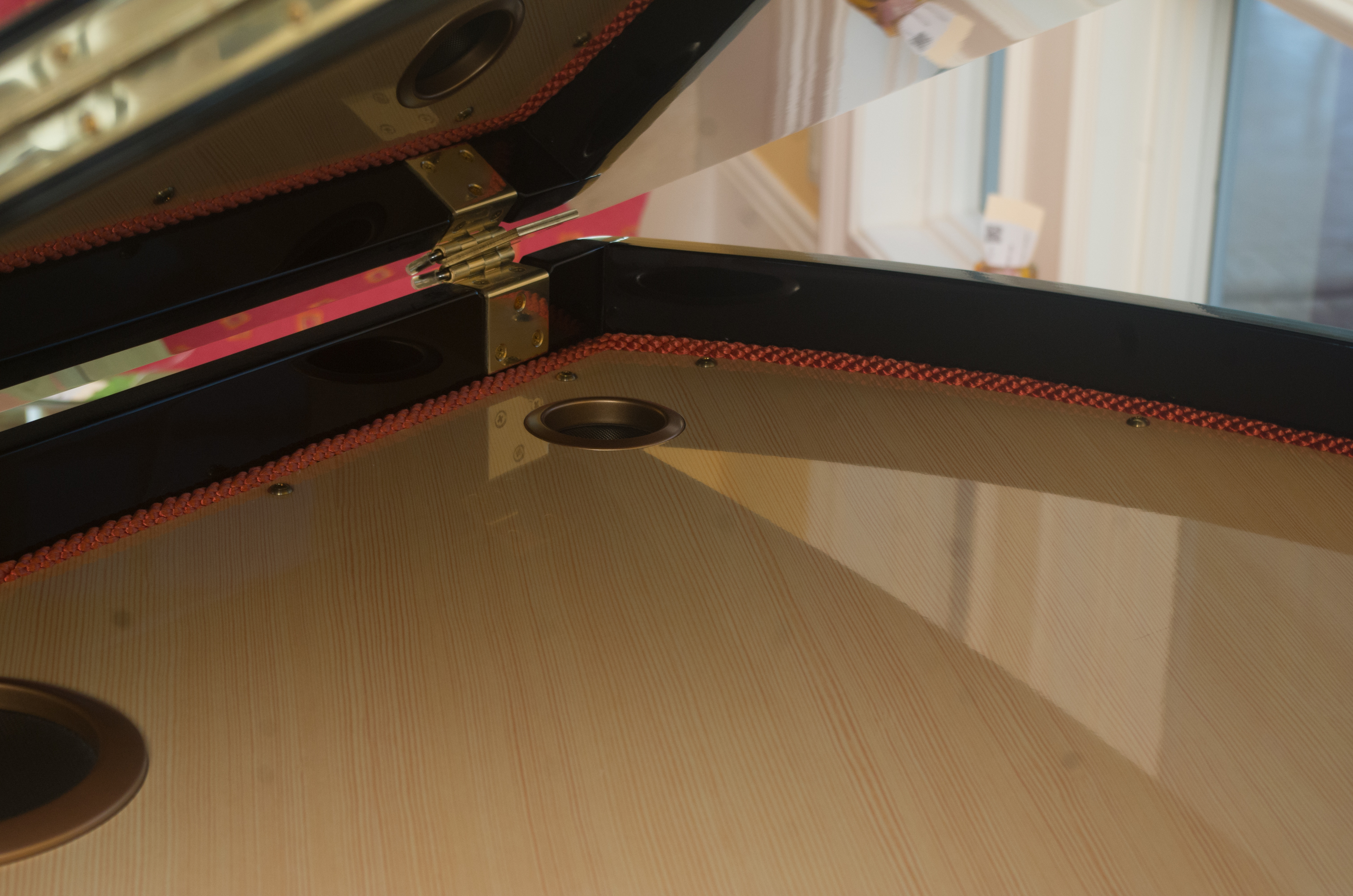 Roland KR-117M Digital Intelligent Grand Player Piano