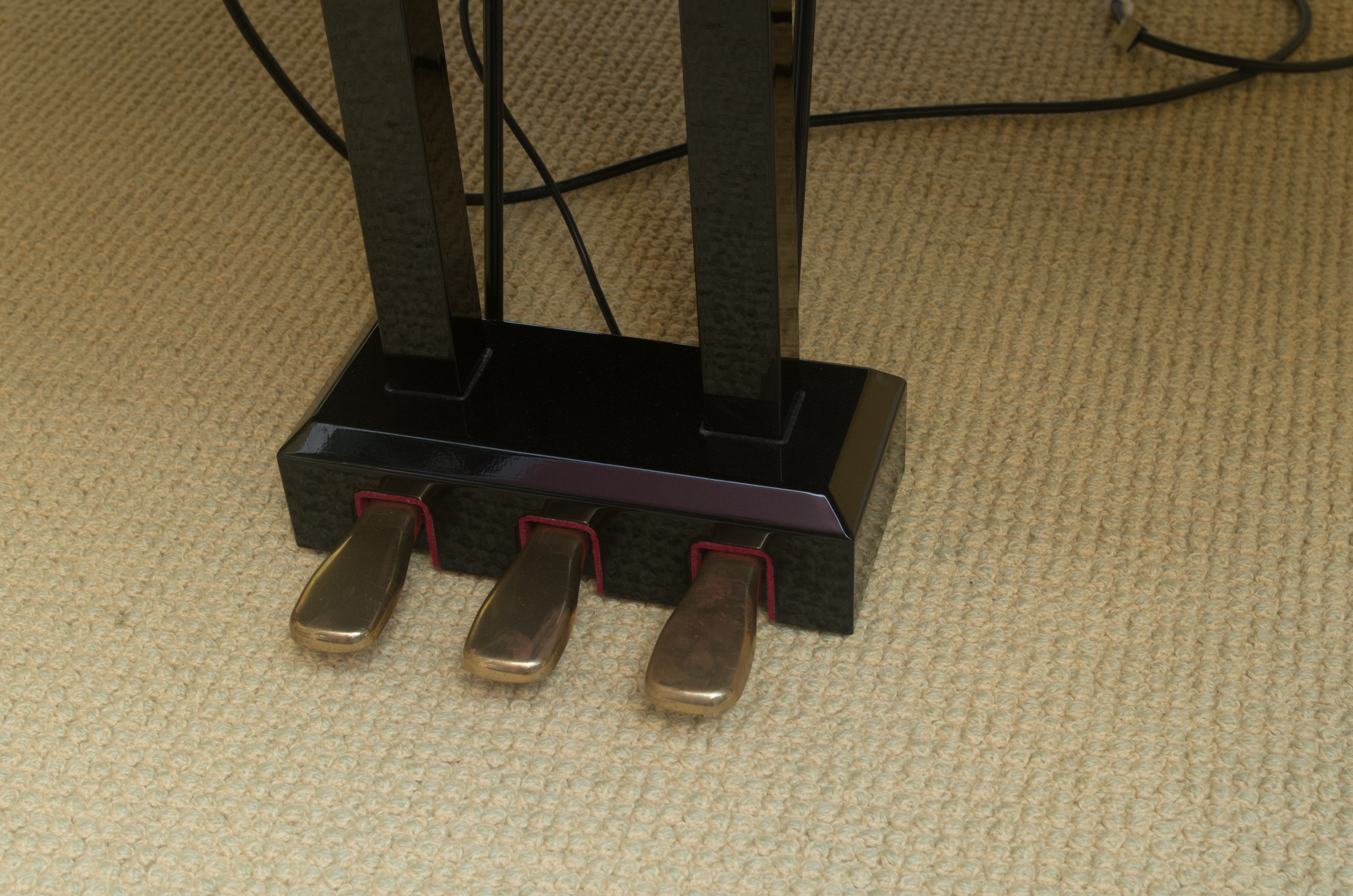 Roland KR-117M Digital Intelligent Grand Player Piano