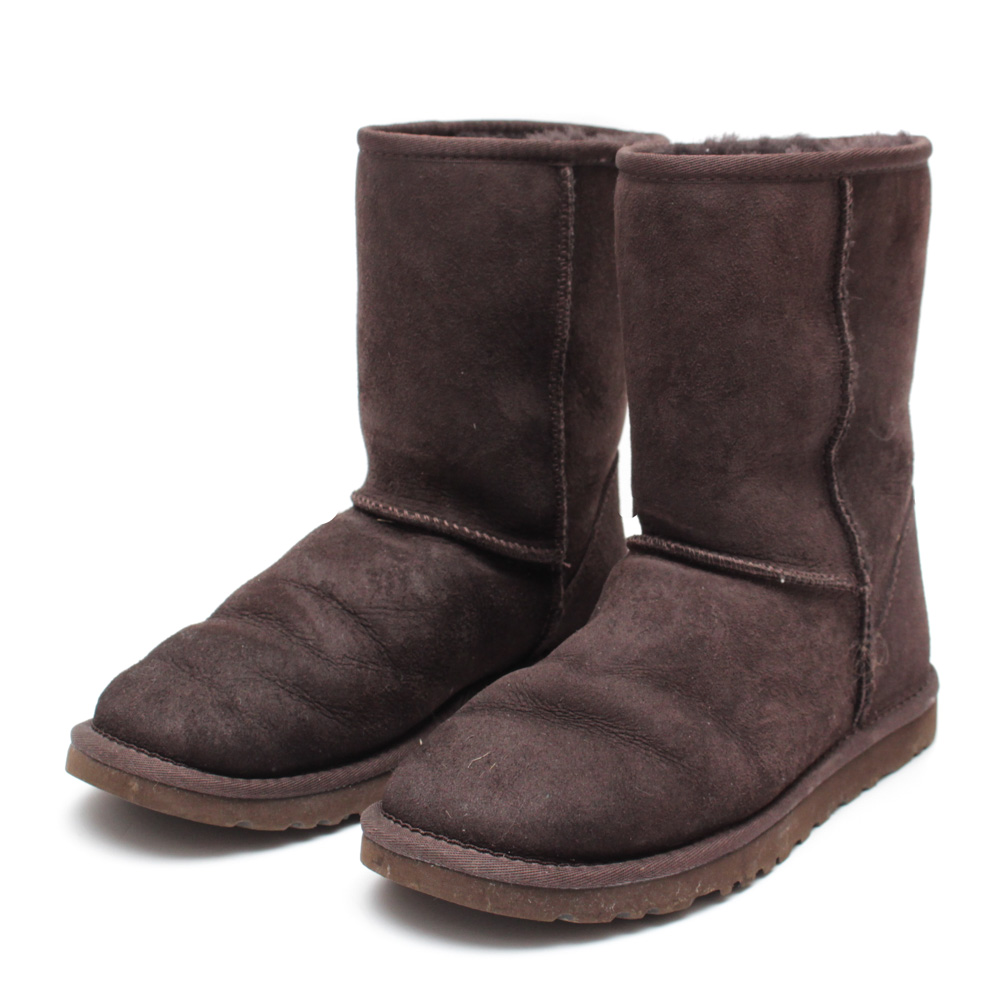 UGG Classic Short Sheepskin Boots