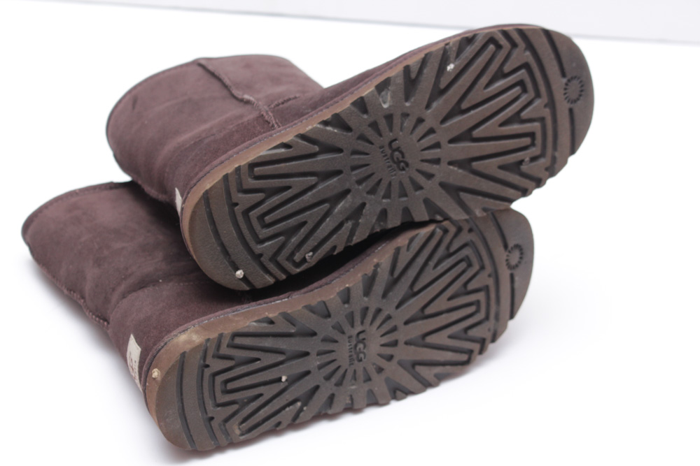 UGG Classic Short Sheepskin Boots