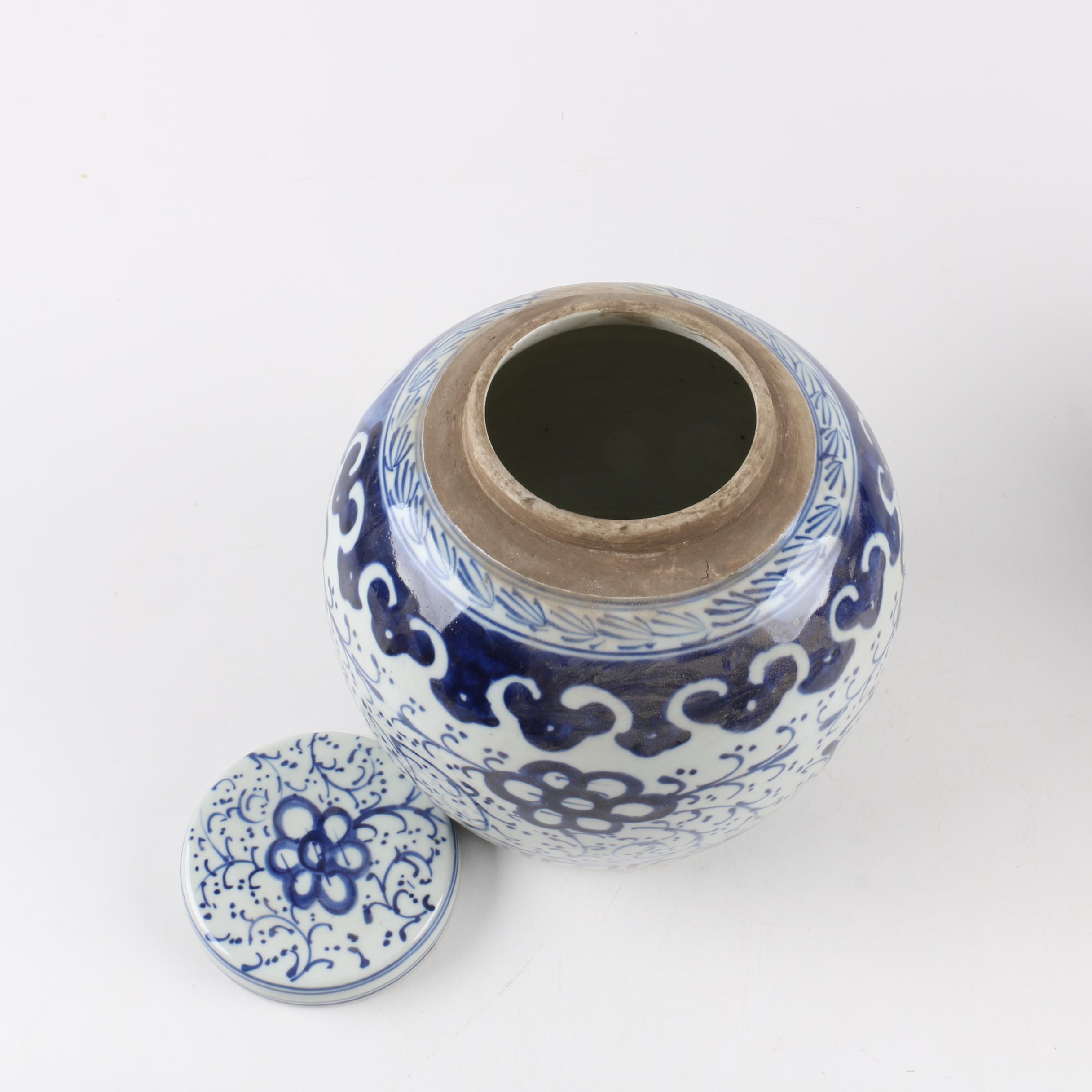Chinese Ceramic Ginger Jars with Lids