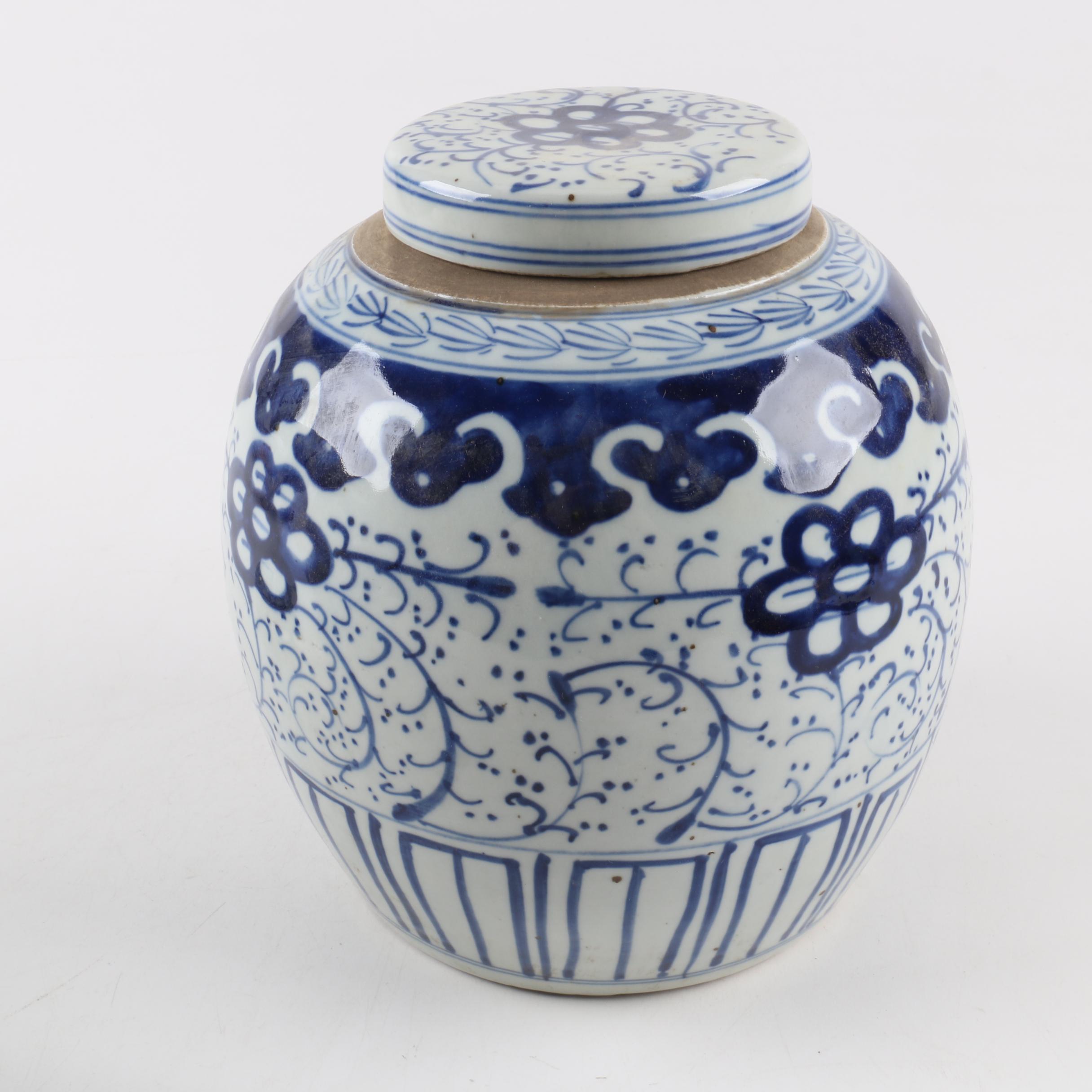 Chinese Ceramic Ginger Jars with Lids