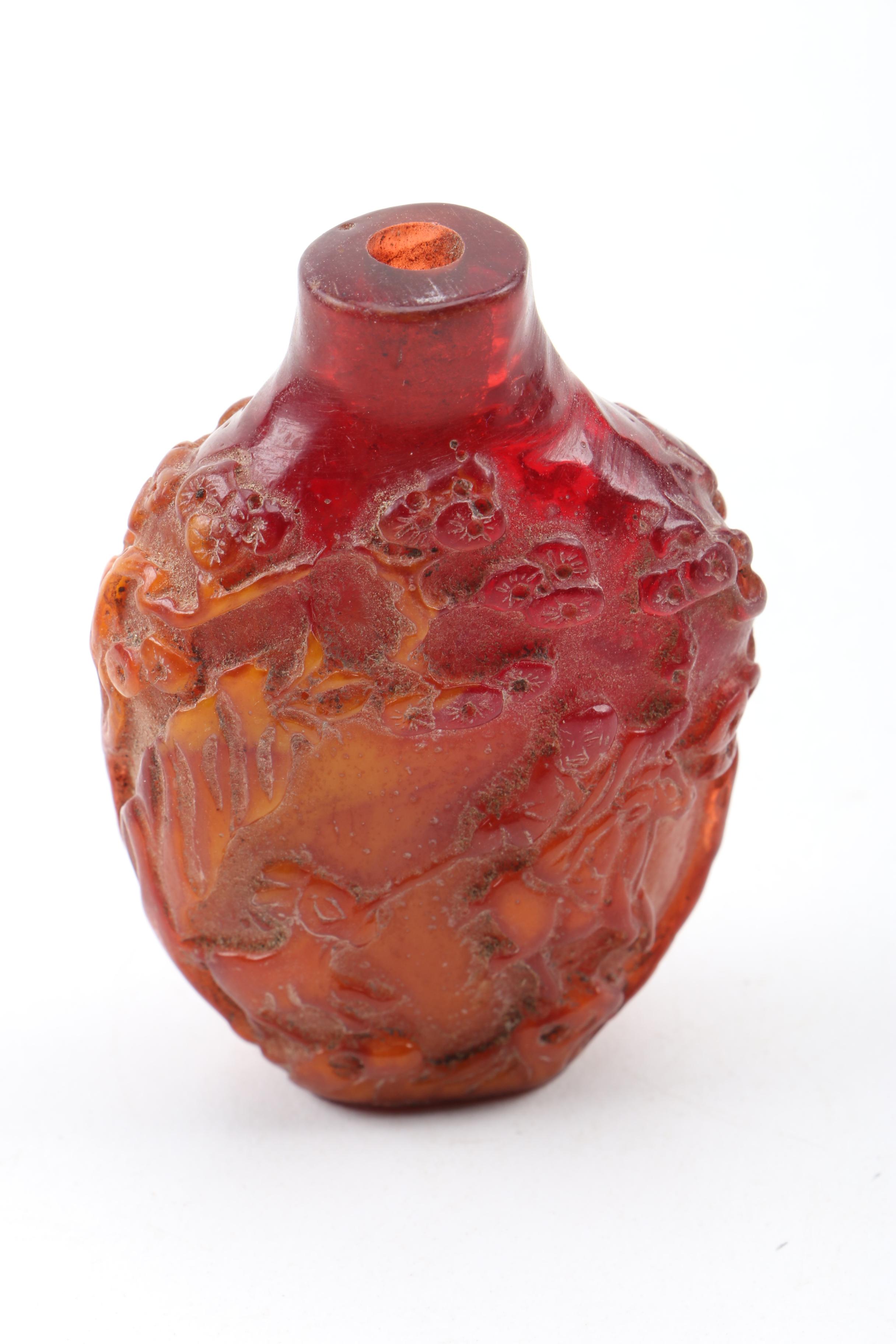 Chinese Resin Snuff Bottles