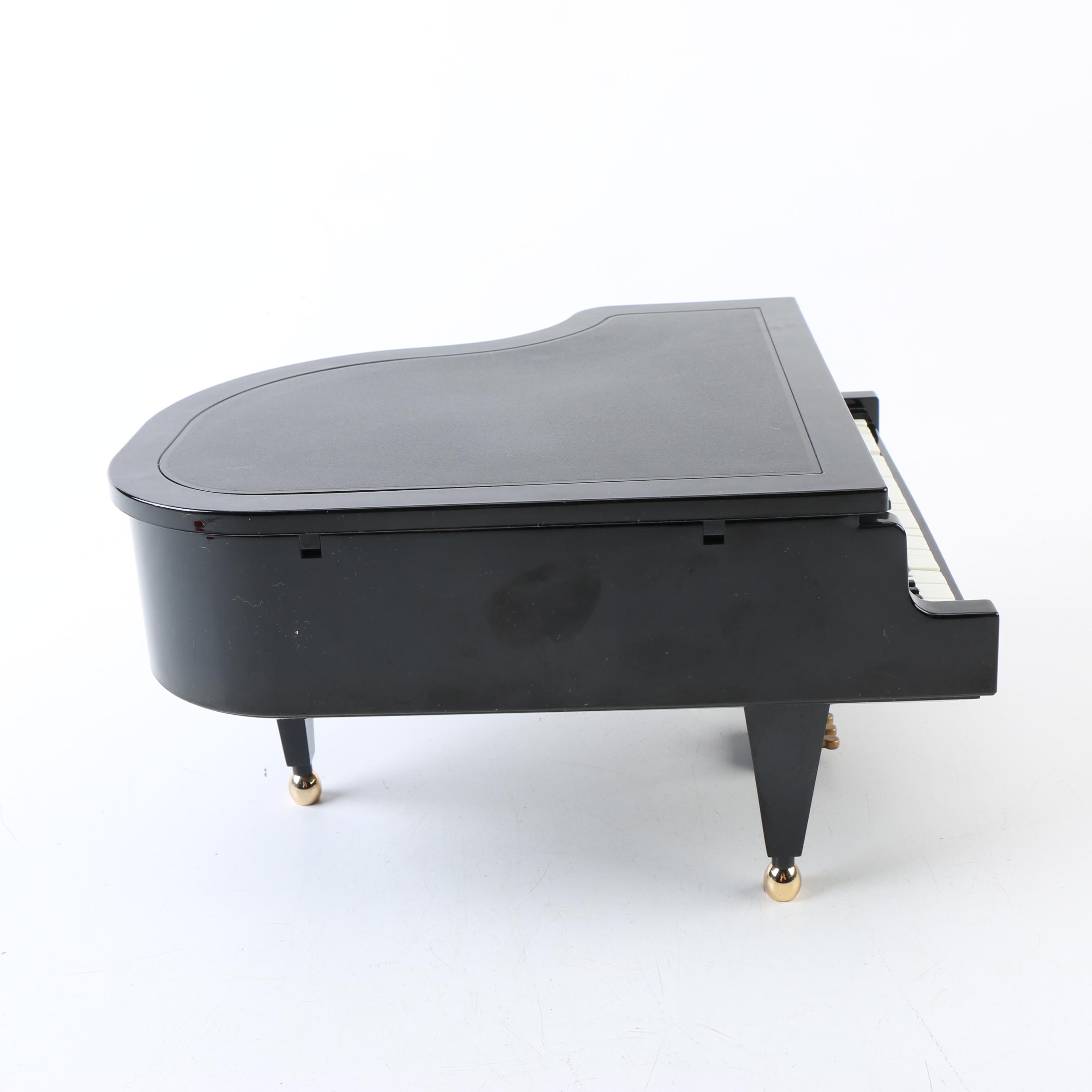 Wonderland Classical Piano Music Box