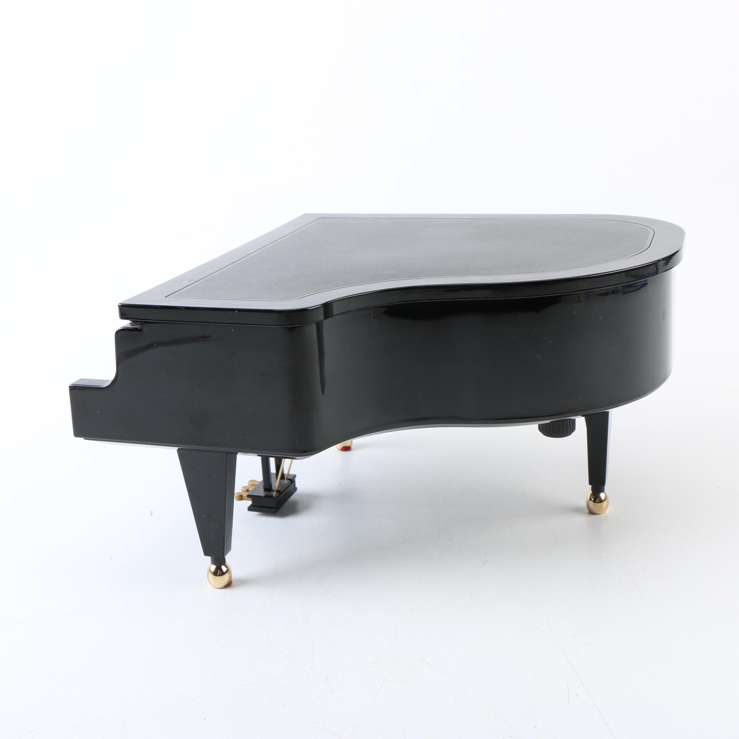 Wonderland Classical Piano Music Box