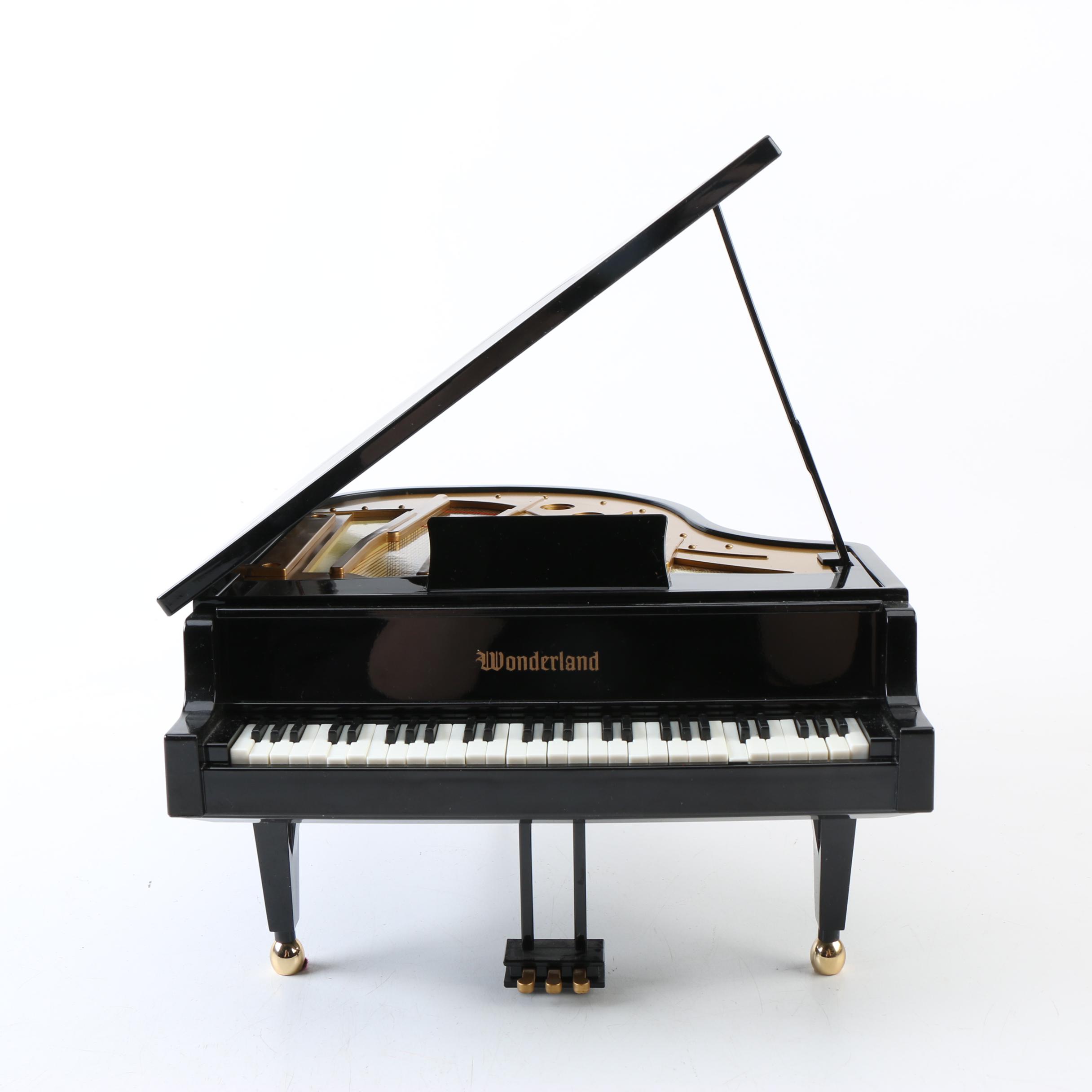 Wonderland Classical Piano Music Box