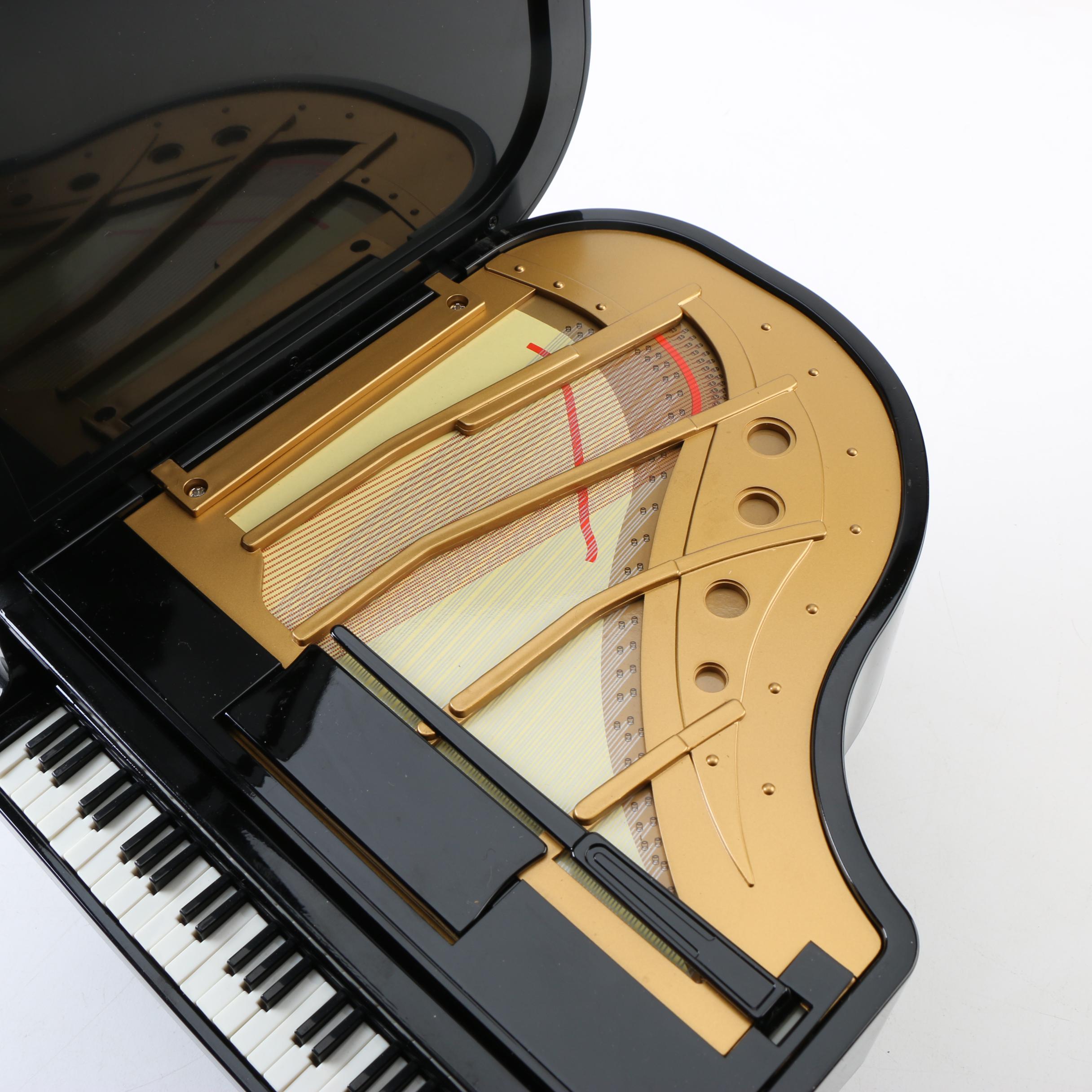 Wonderland Classical Piano Music Box